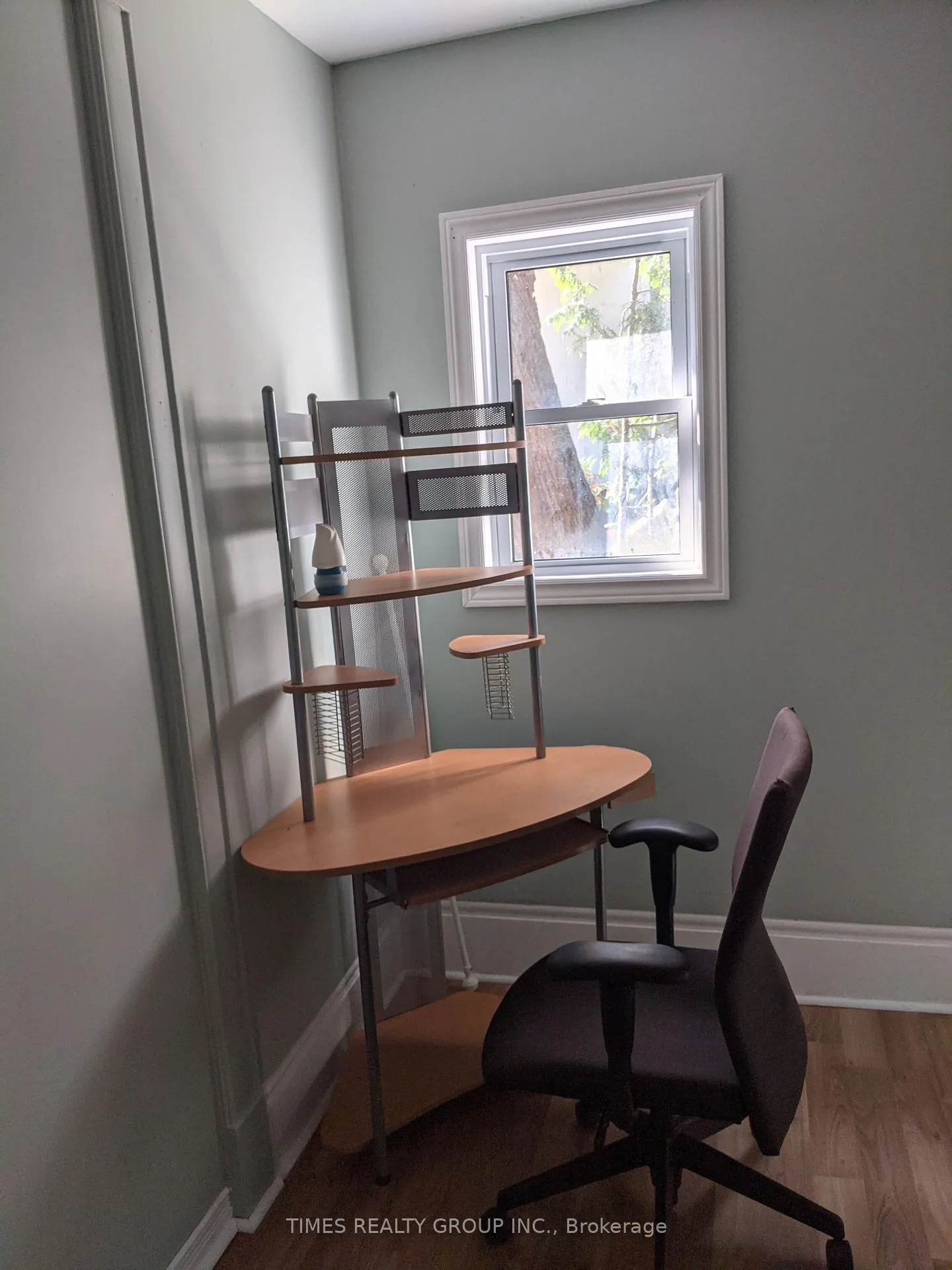 Photo 22 of 10 - 12 Murney Street, Belleville, Belleville Ward — HOMEH