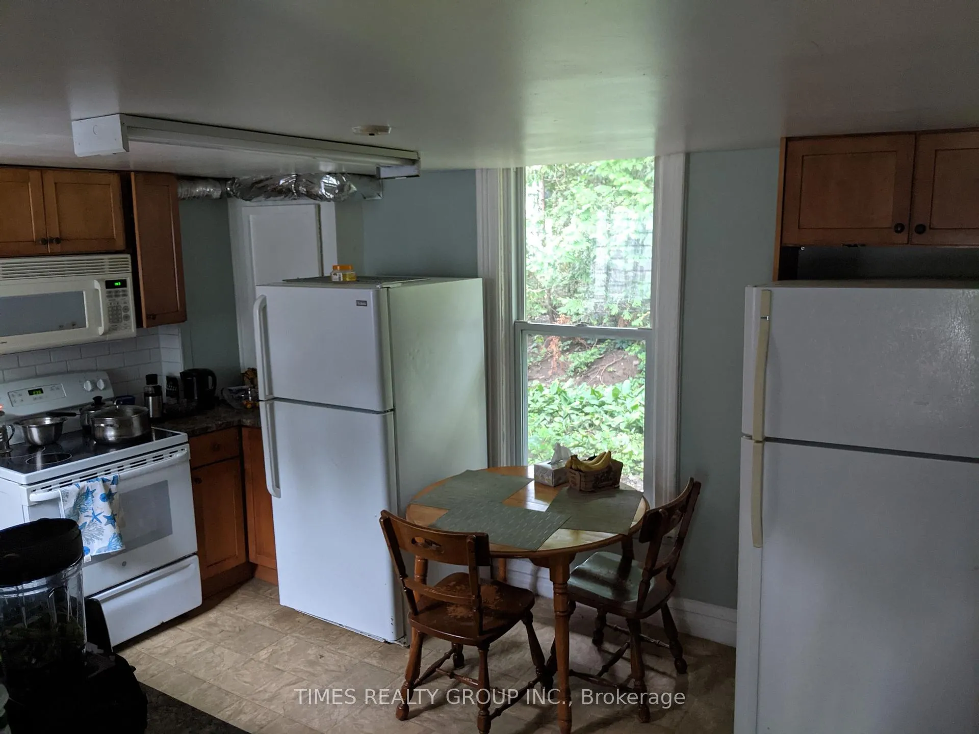 Photo 23 of 10 - 12 Murney Street, Belleville, Belleville Ward — HOMEH