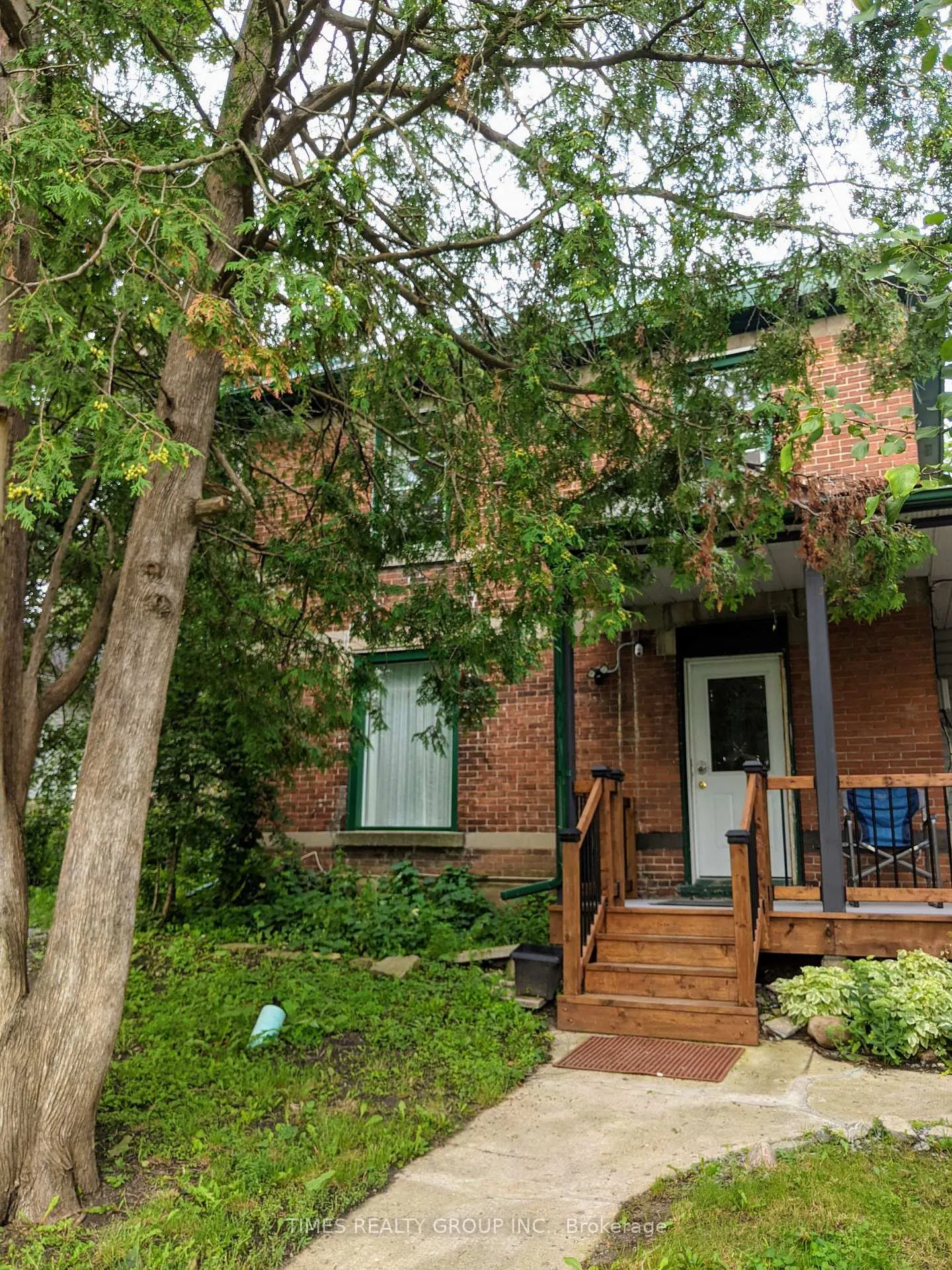 Photo 24 of 10 - 12 Murney Street, Belleville, Belleville Ward — HOMEH