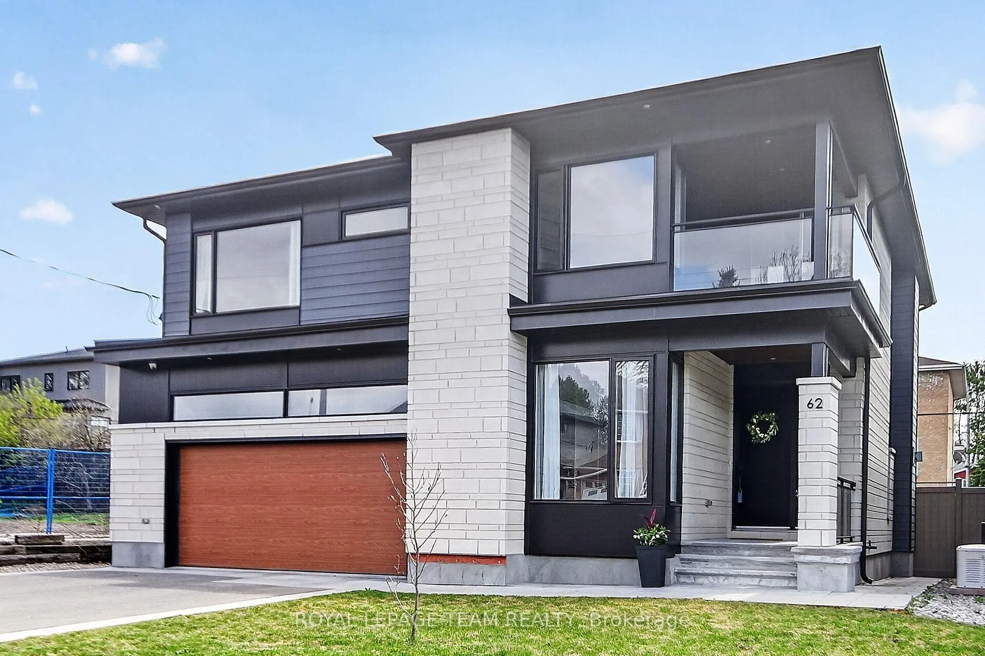Front of 62 Rossland Avenue