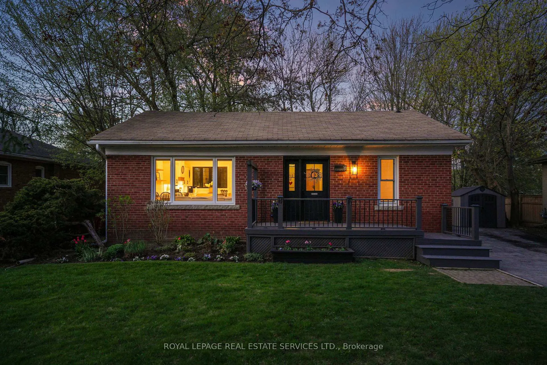 Photo 1 of 18 Elizabeth Street, Halton Hills, Georgetown — HOMEH