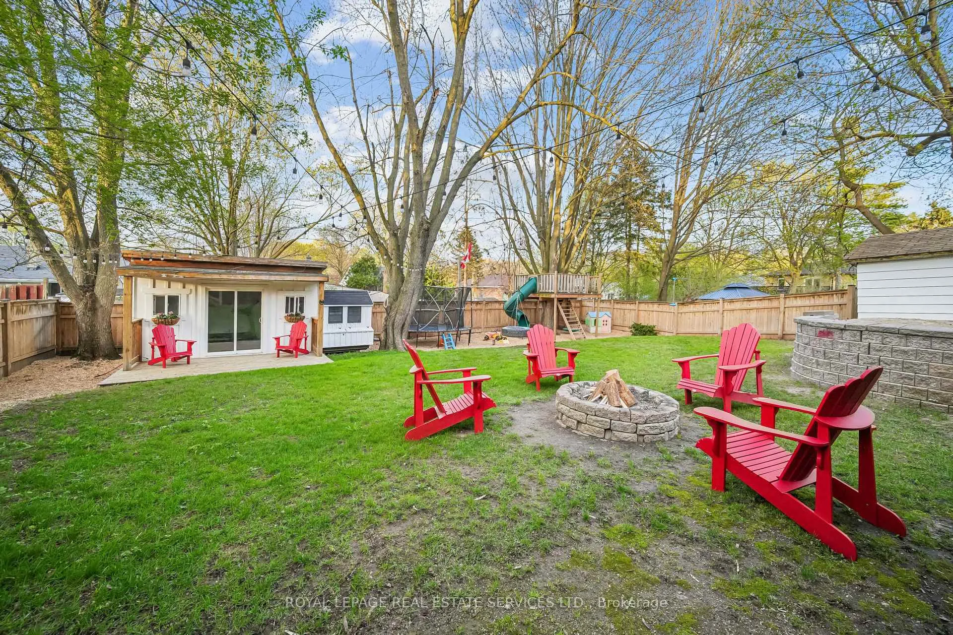 Photo 33 of 18 Elizabeth Street, Halton Hills, Georgetown — HOMEH