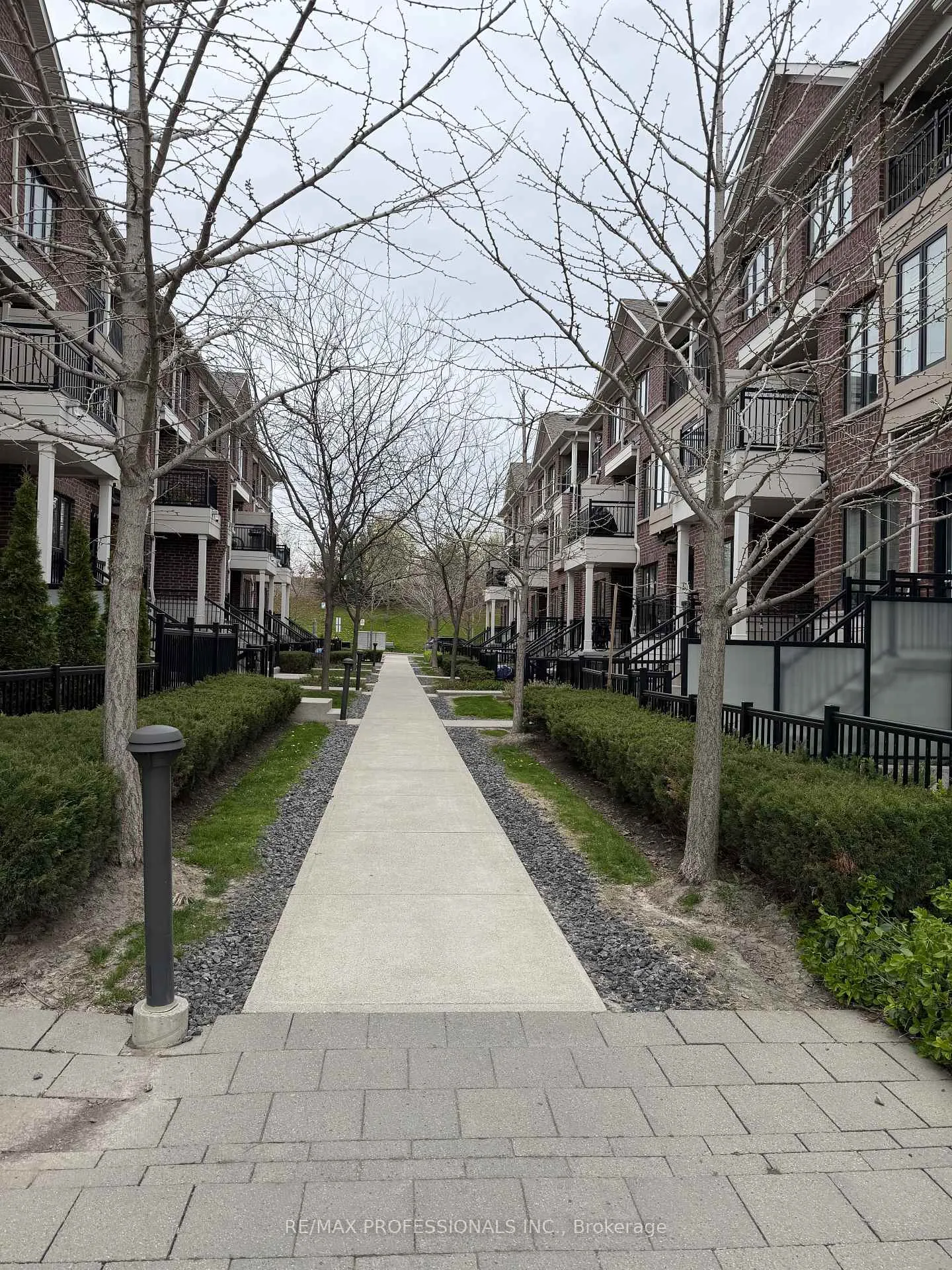 Photo 2 of Unit 77, 30 Carnation Avenue, Etobicoke, Long Branch — HOMEH