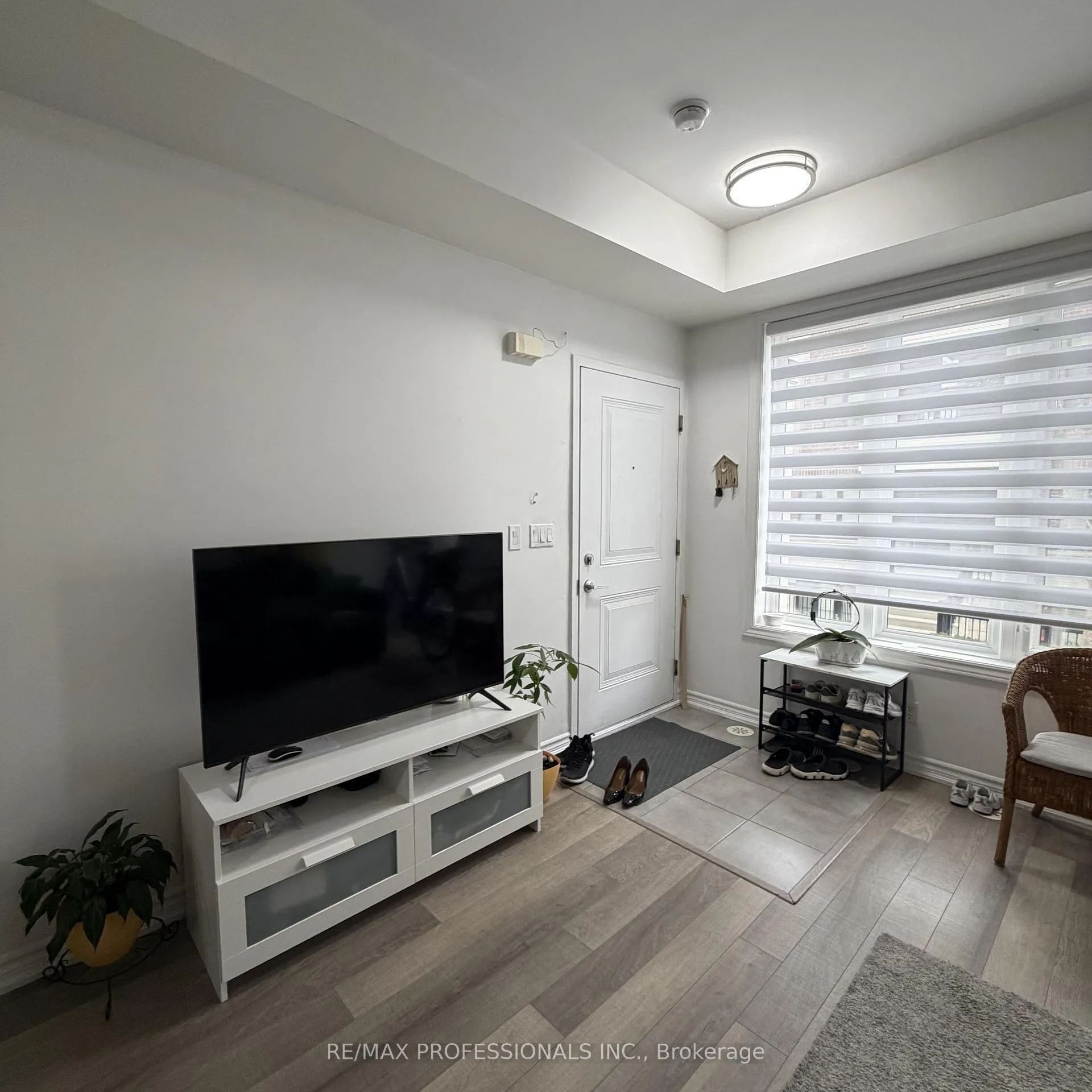 Photo 7 of Unit 77, 30 Carnation Avenue, Etobicoke, Long Branch — HOMEH