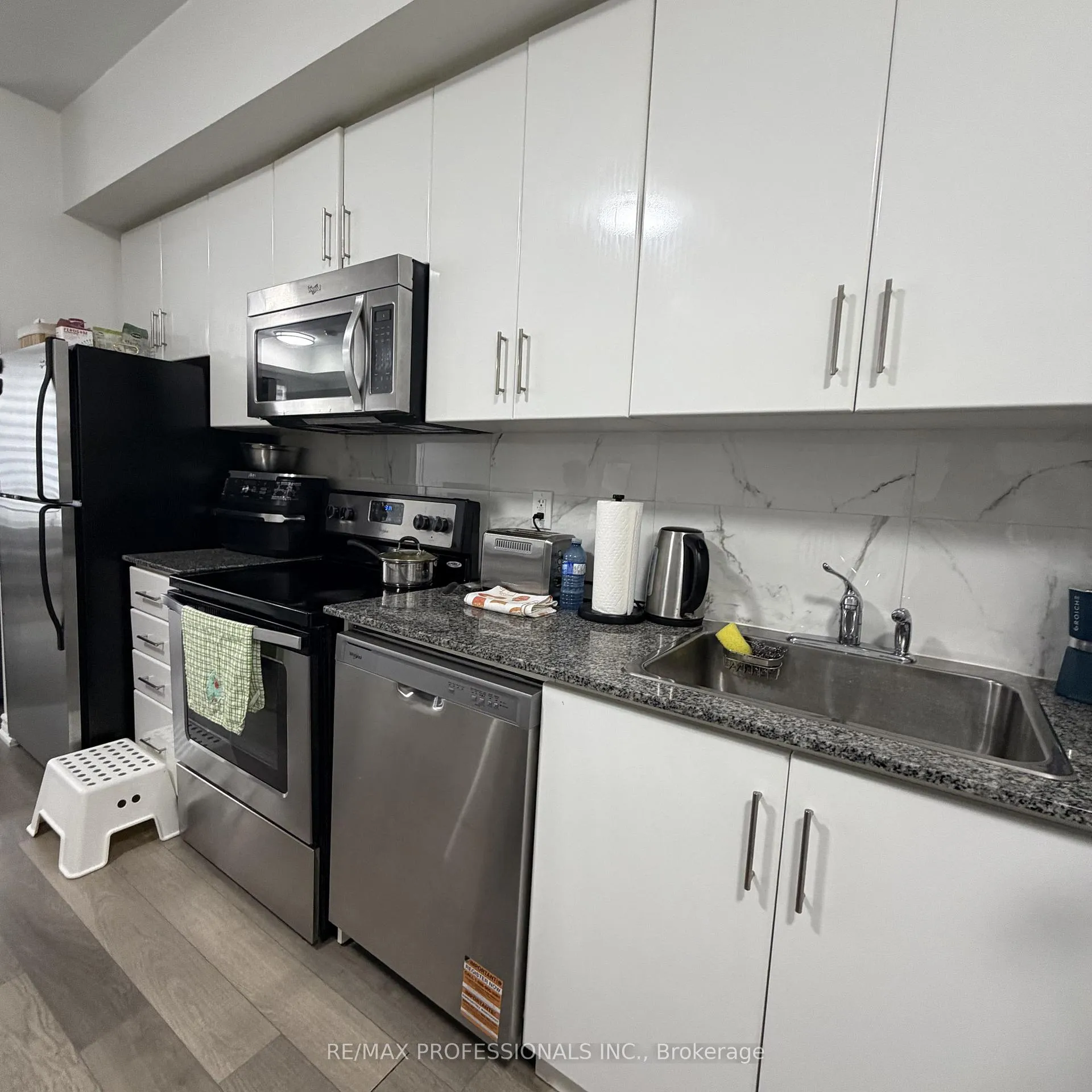 Photo 11 of Unit 77, 30 Carnation Avenue, Etobicoke, Long Branch — HOMEH