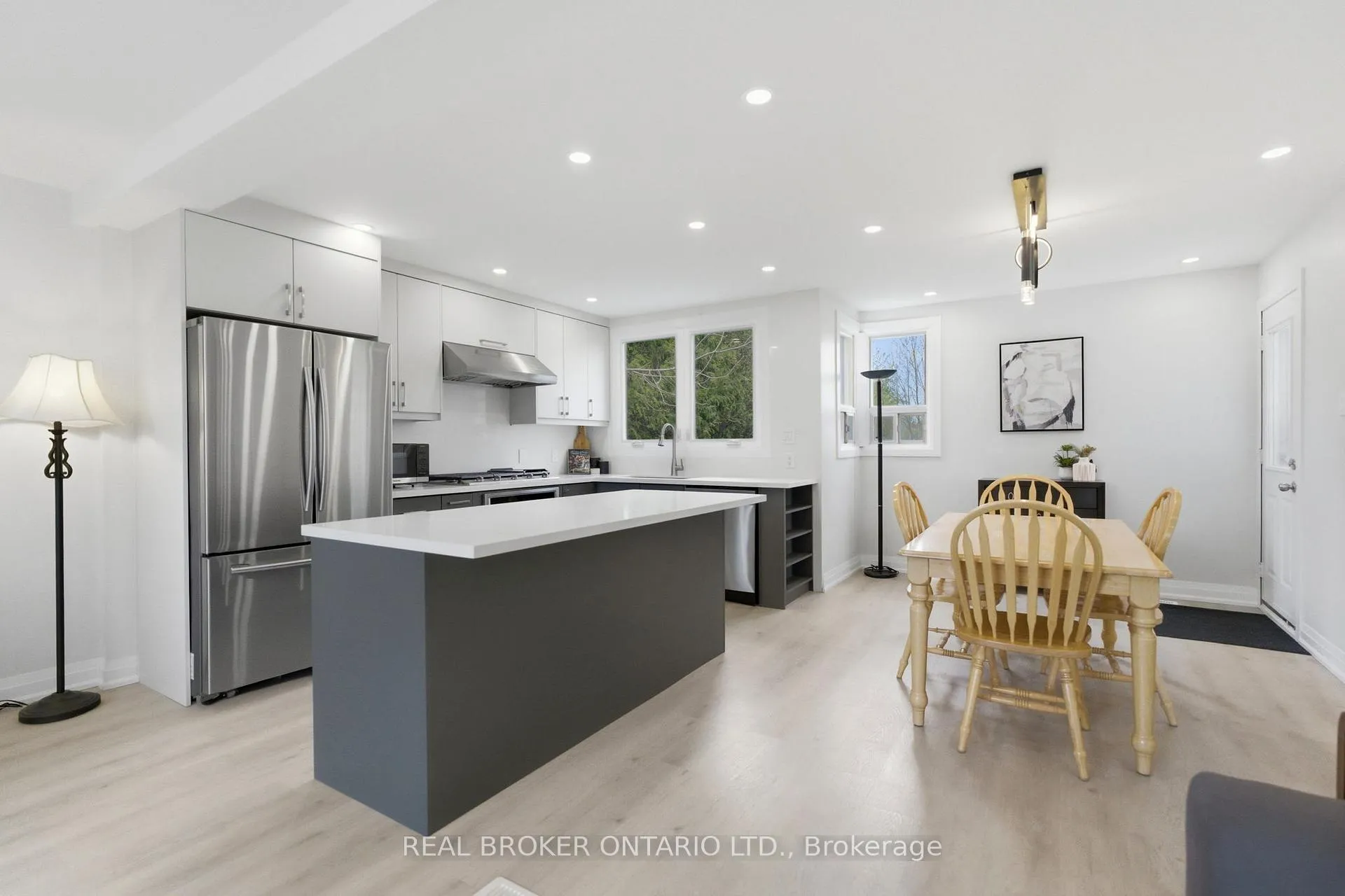 Photo 13 of 101 Corman Avenue, Hamilton, Stoney Creek — HOMEH