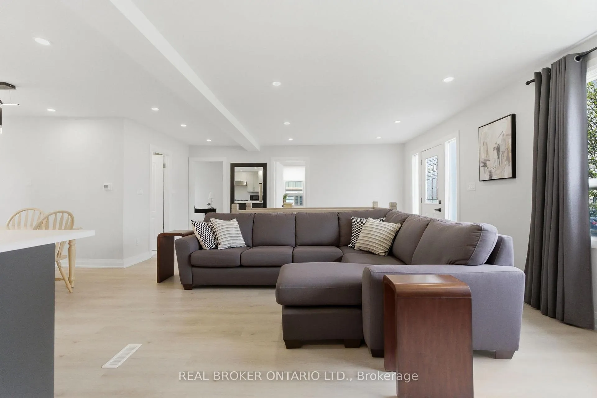 Photo 19 of 101 Corman Avenue, Hamilton, Stoney Creek — HOMEH