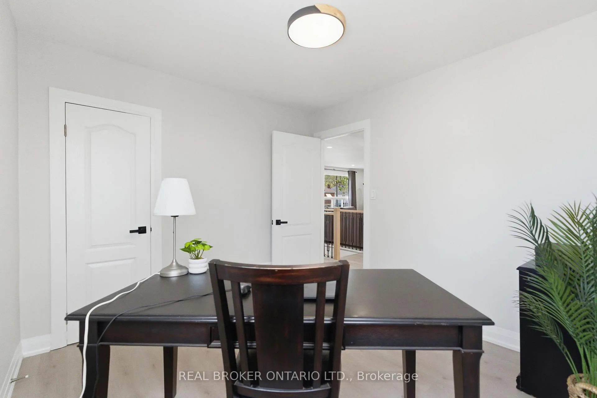 Photo 23 of 101 Corman Avenue, Hamilton, Stoney Creek — HOMEH