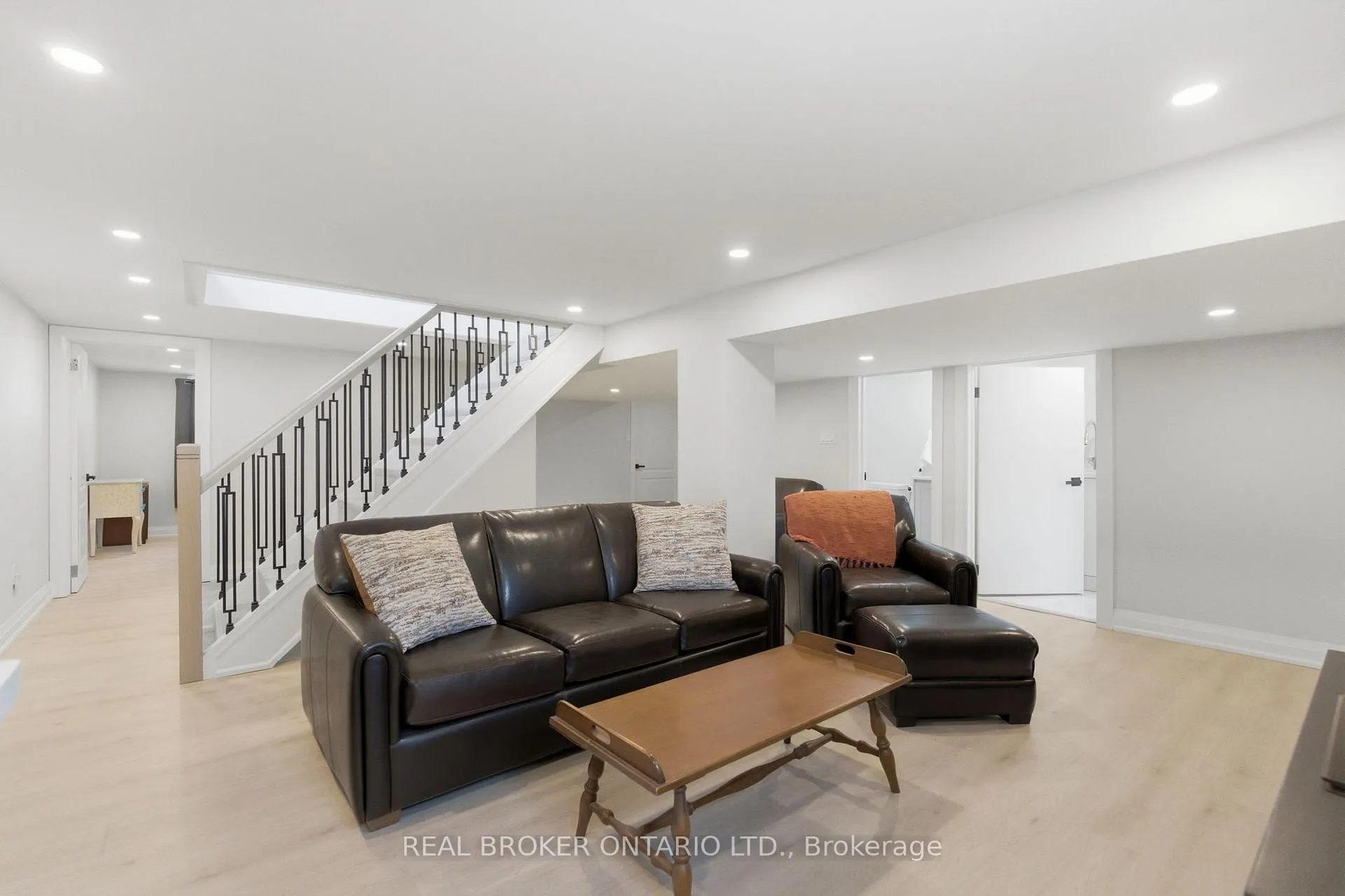 Photo 29 of 101 Corman Avenue, Hamilton, Stoney Creek — HOMEH