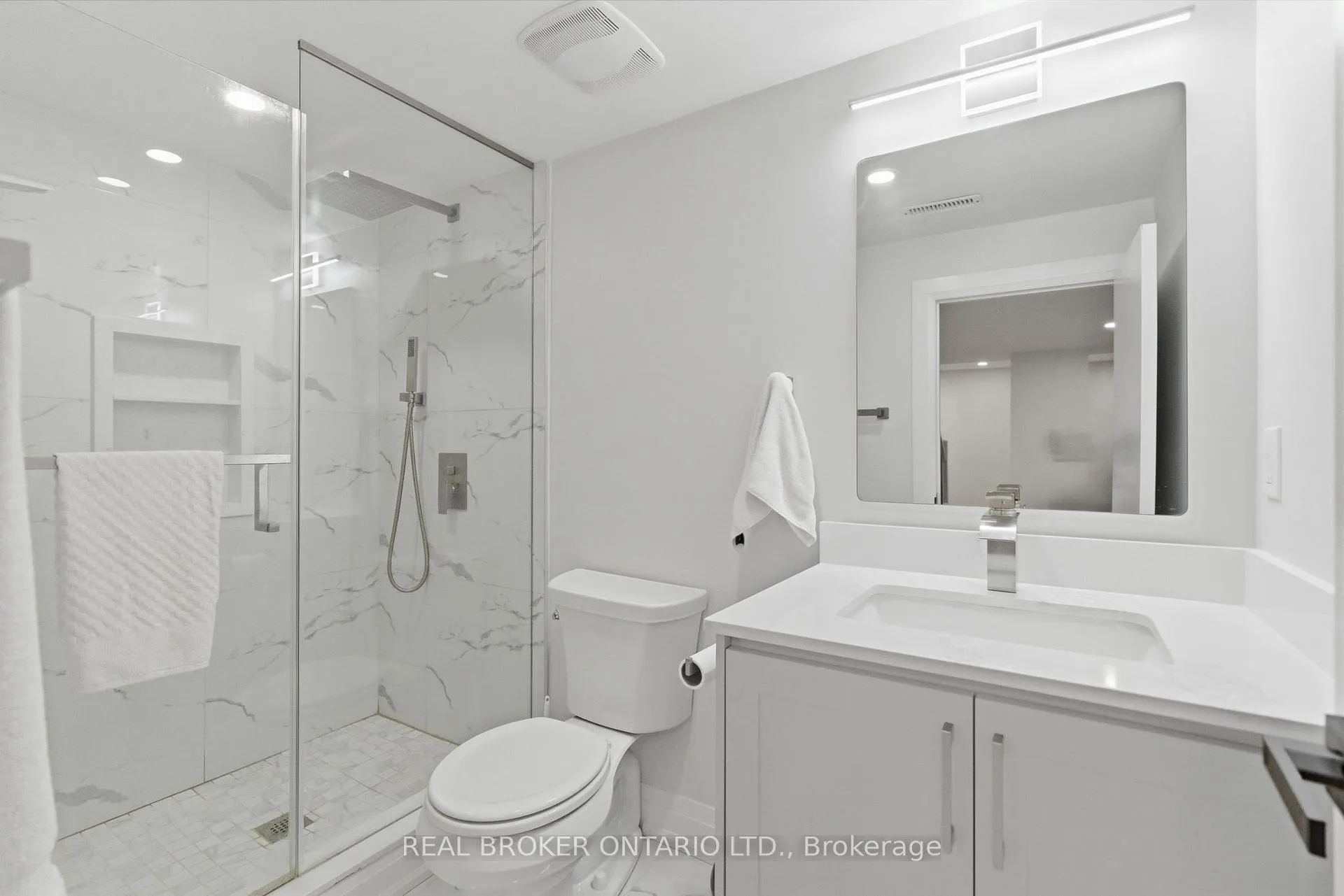 Photo 32 of 101 Corman Avenue, Hamilton, Stoney Creek — HOMEH