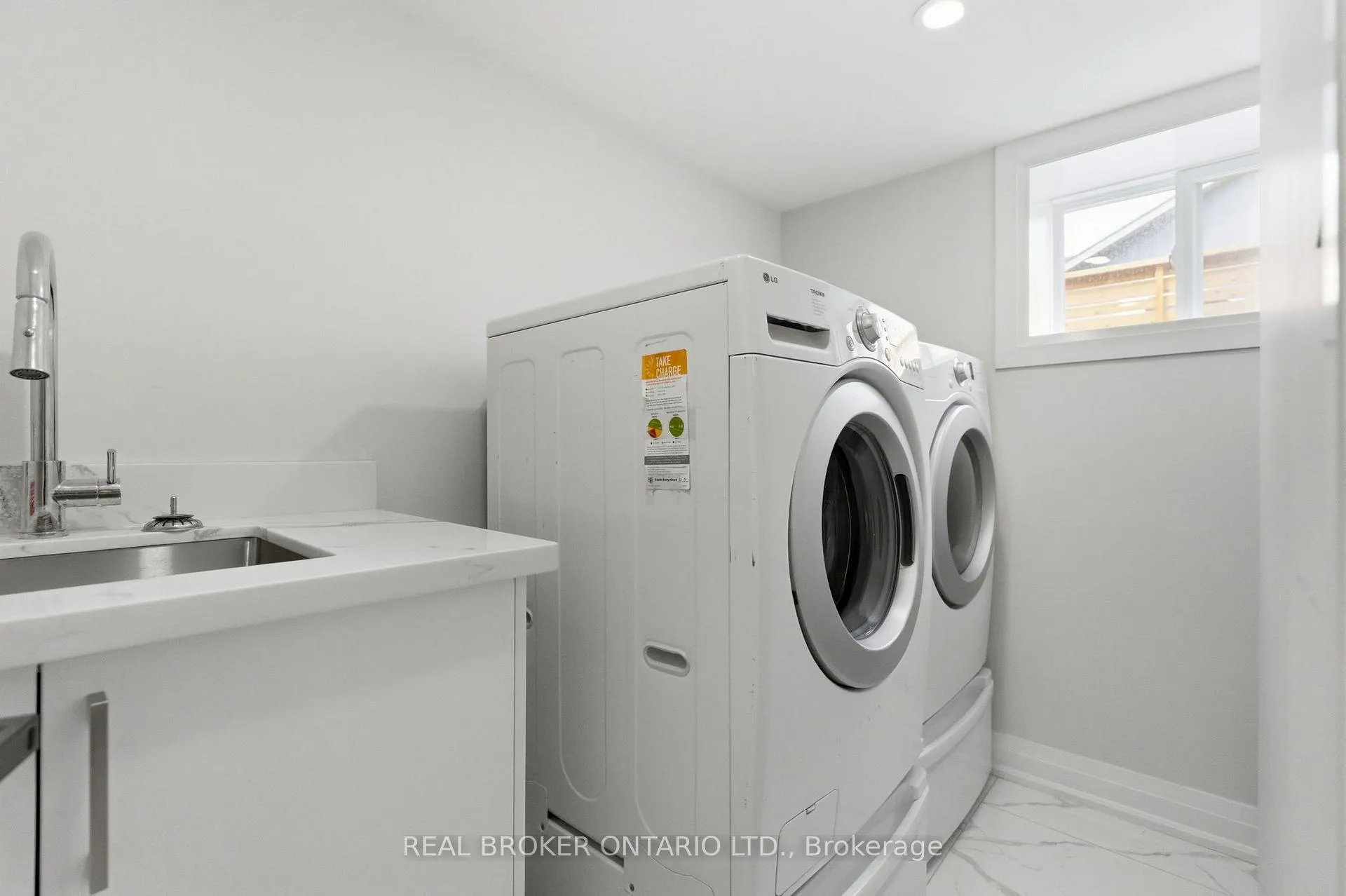 Photo 33 of 101 Corman Avenue, Hamilton, Stoney Creek — HOMEH