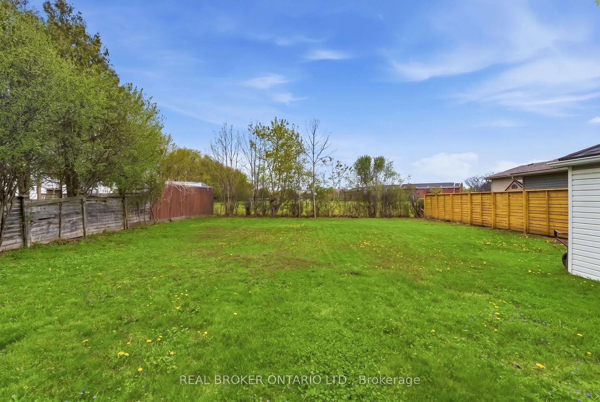 Photo 40 of 101 Corman Avenue, Hamilton, Stoney Creek — HOMEH