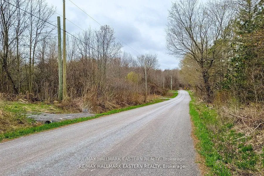 Photo 25 of 1737 Thirteenth Line, Selwyn — HOMEH