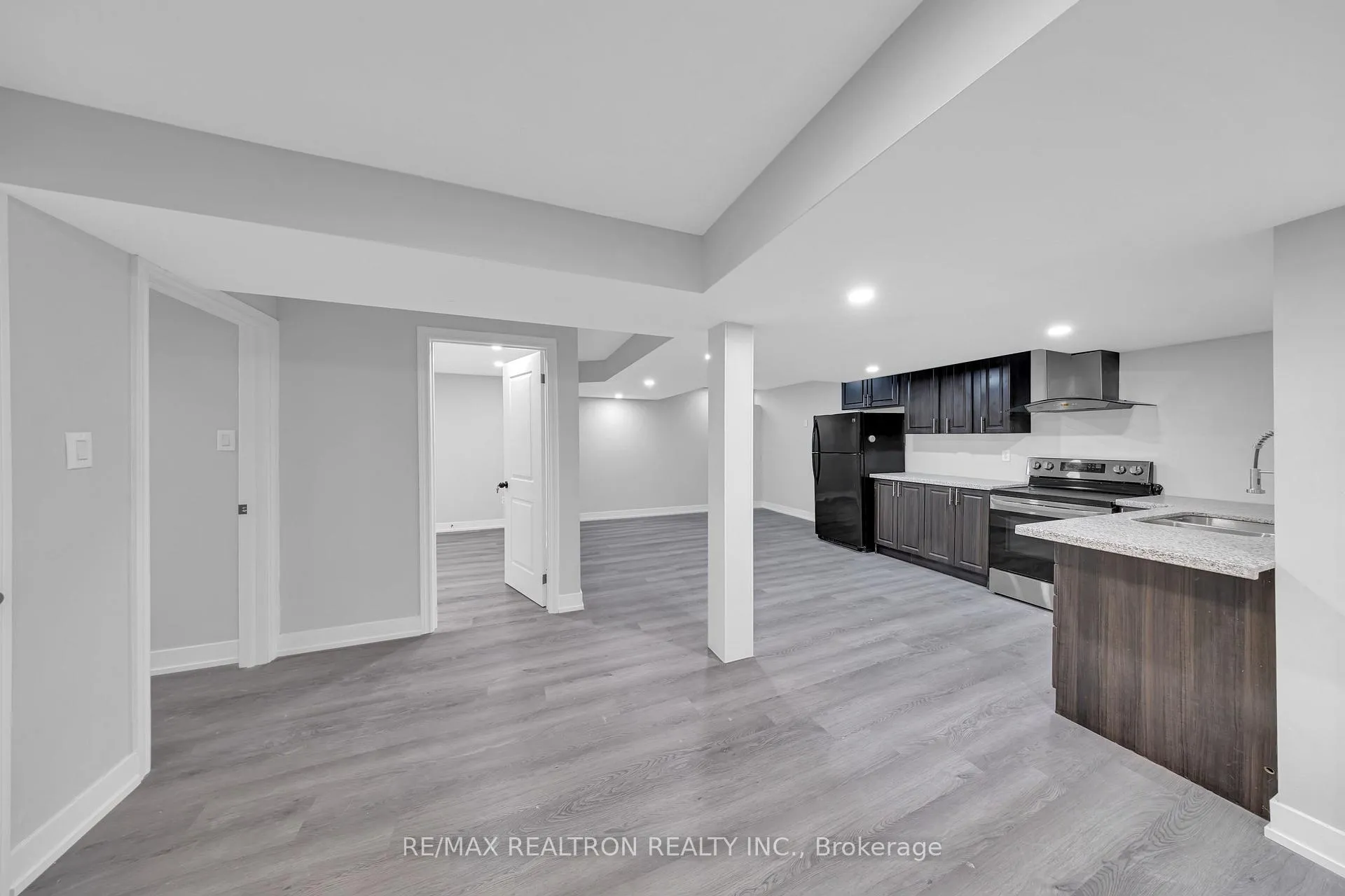 Photo 5 of 32 Chasser Drive, Markham, Greensborough — HOMEH