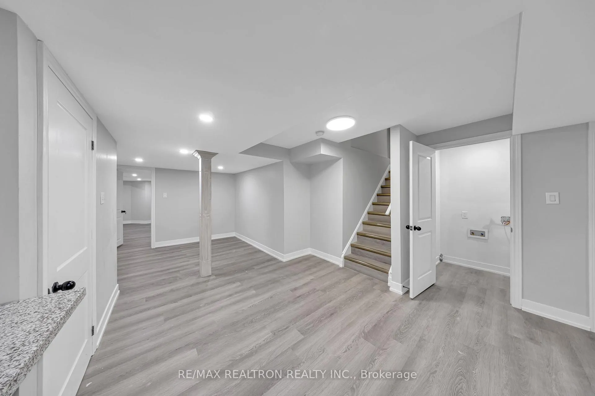 Photo 10 of 32 Chasser Drive, Markham, Greensborough — HOMEH