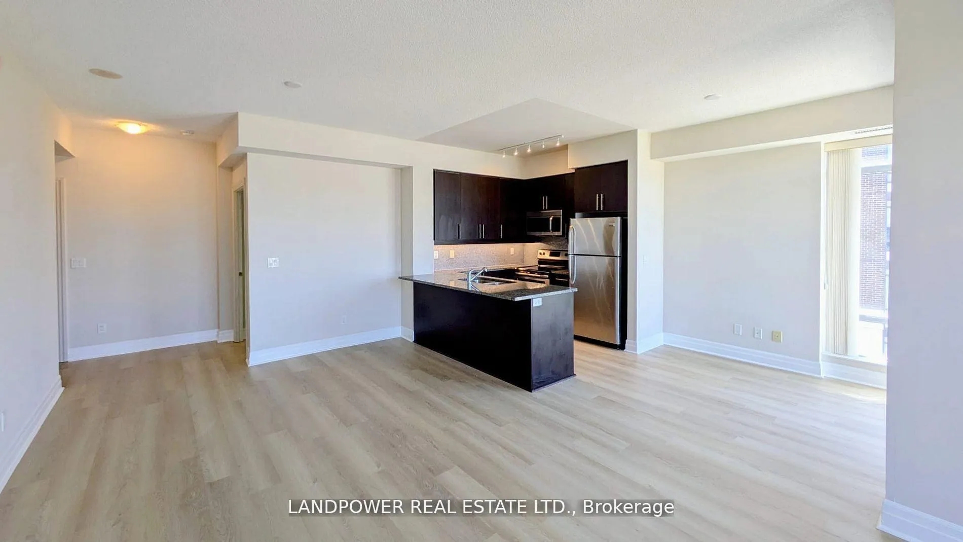 Photo 5 of Unit 415, 8130 Birchmount Road, Markham, Unionville — HOMEH