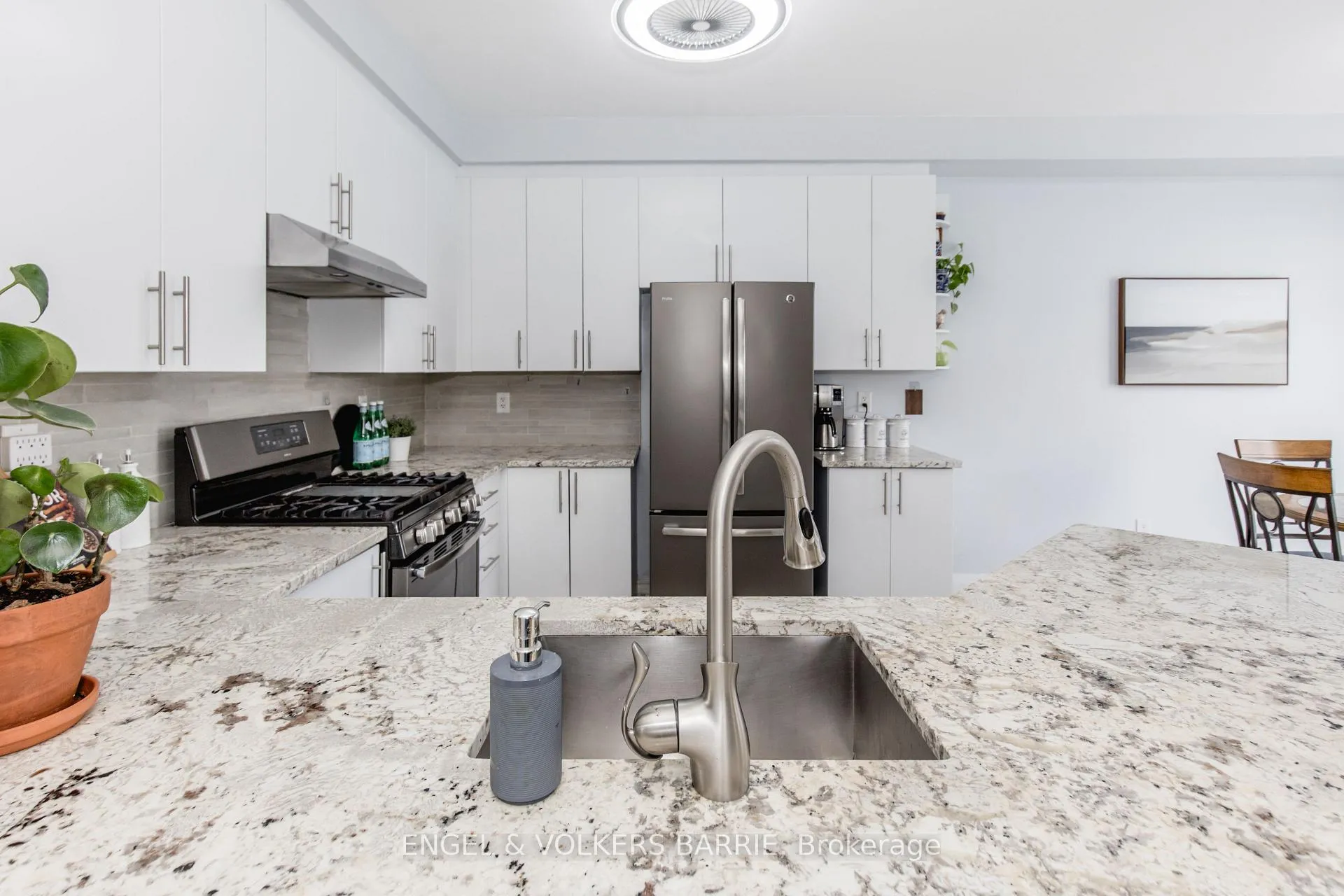 Photo 8 of 24 Legion Way, Essa, Angus — HOMEH