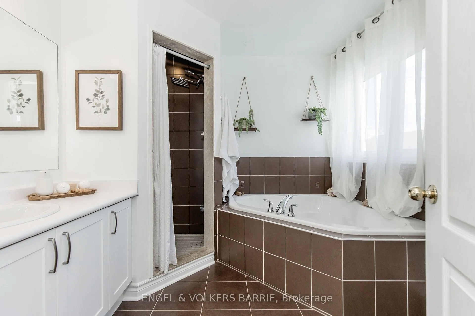 Photo 18 of 24 Legion Way, Essa, Angus — HOMEH