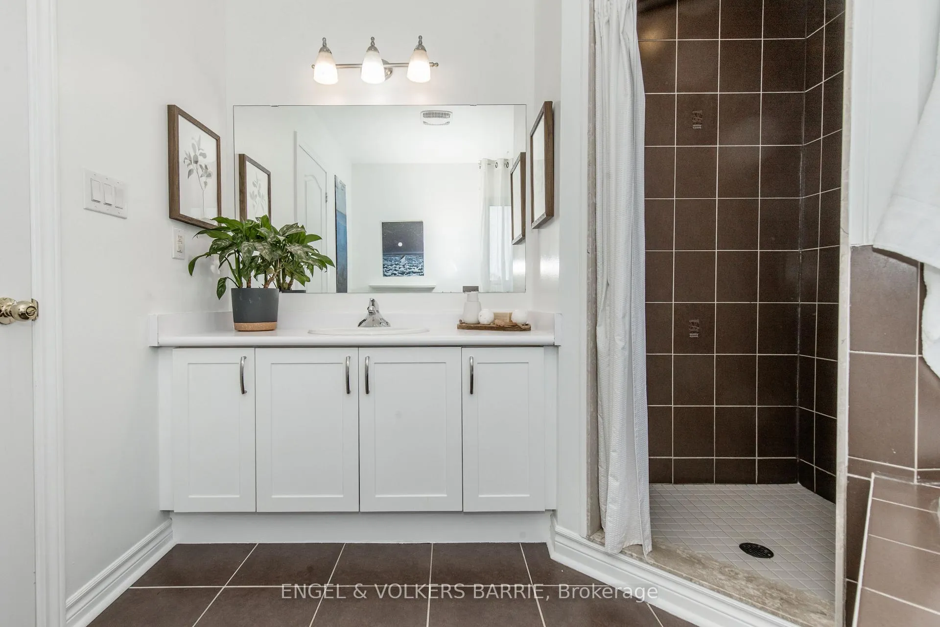 Photo 19 of 24 Legion Way, Essa, Angus — HOMEH