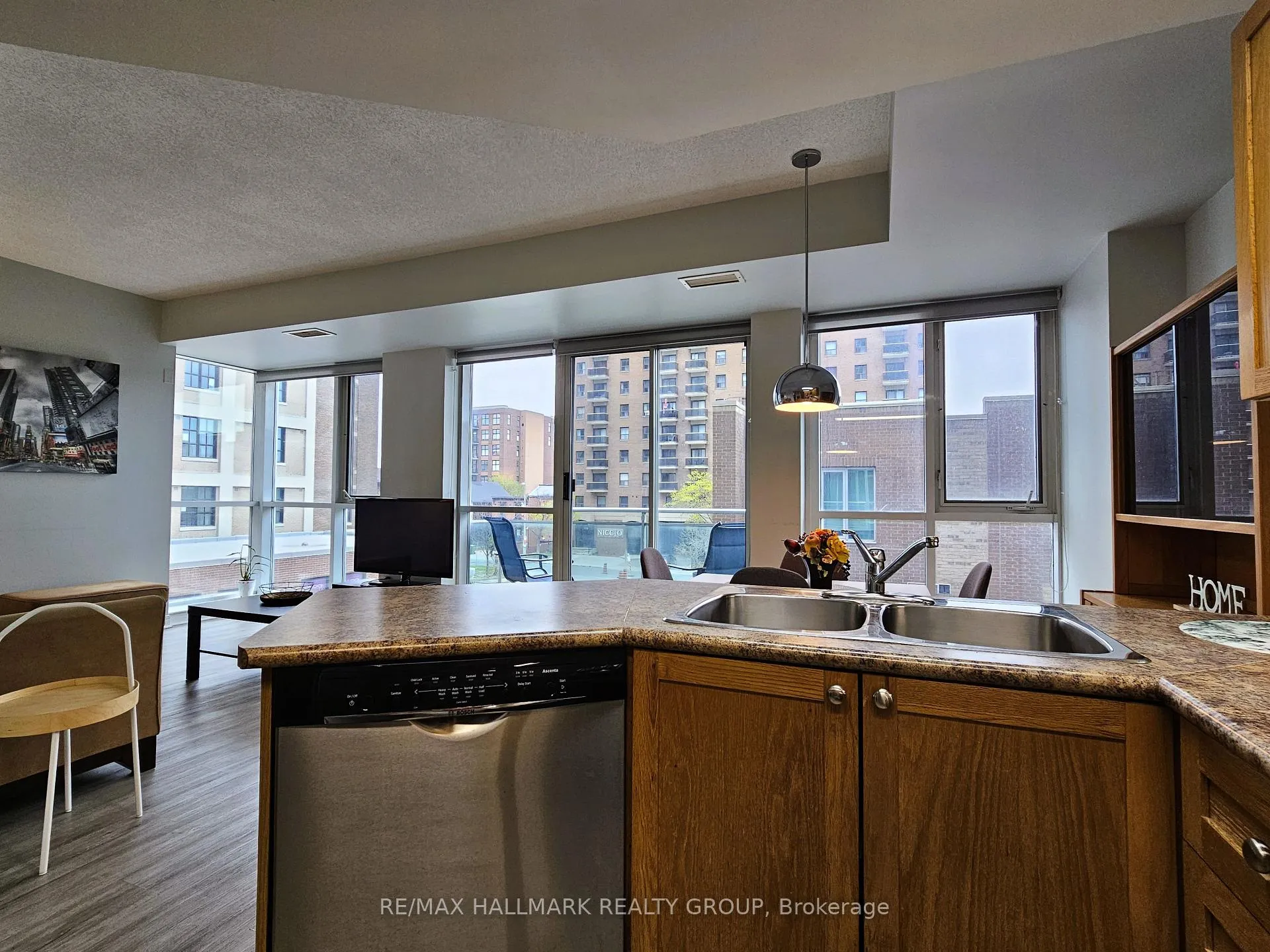 Photo 10 of Unit 308, 134 York Street, Ottawa, Lower Town/Byward Market — HOMEH