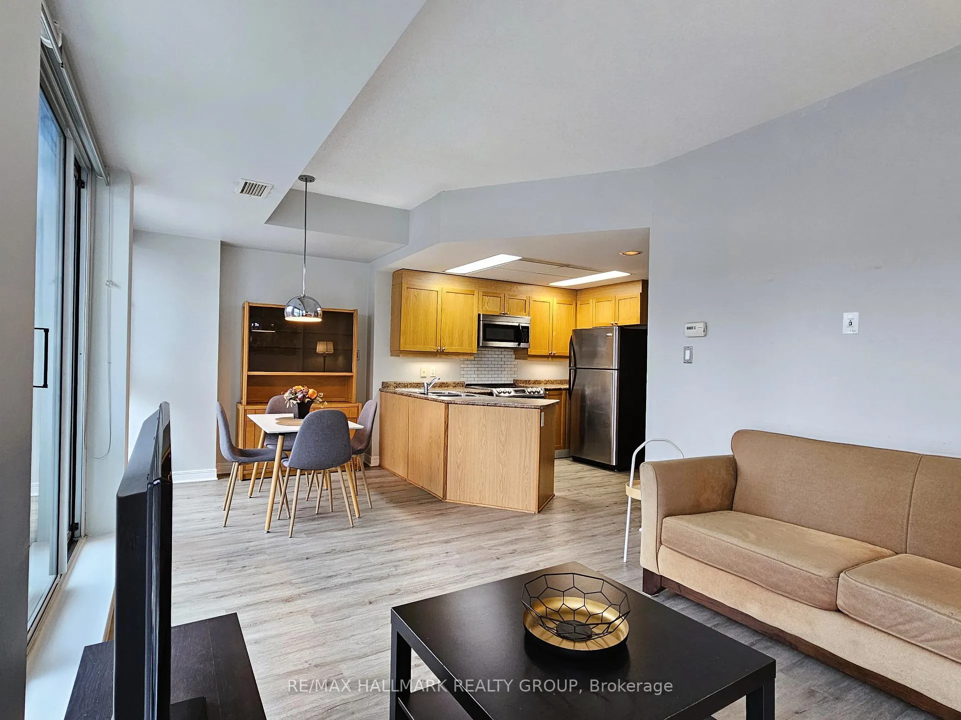 Photo 11 of Unit 308, 134 York Street, Ottawa, Lower Town/Byward Market — HOMEH