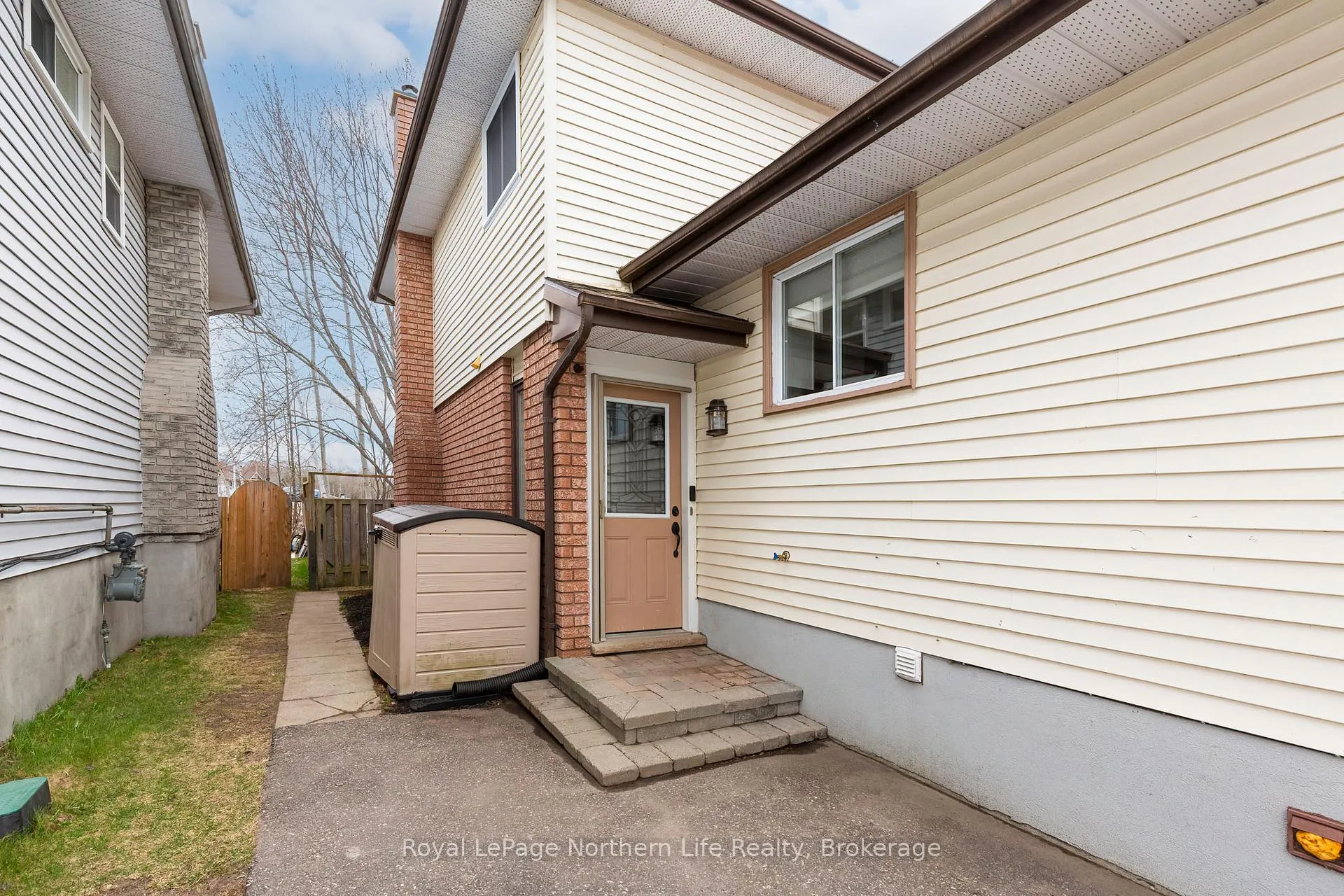 Photo 3 of 173 Massey Drive, North Bay, Ferris — HOMEH