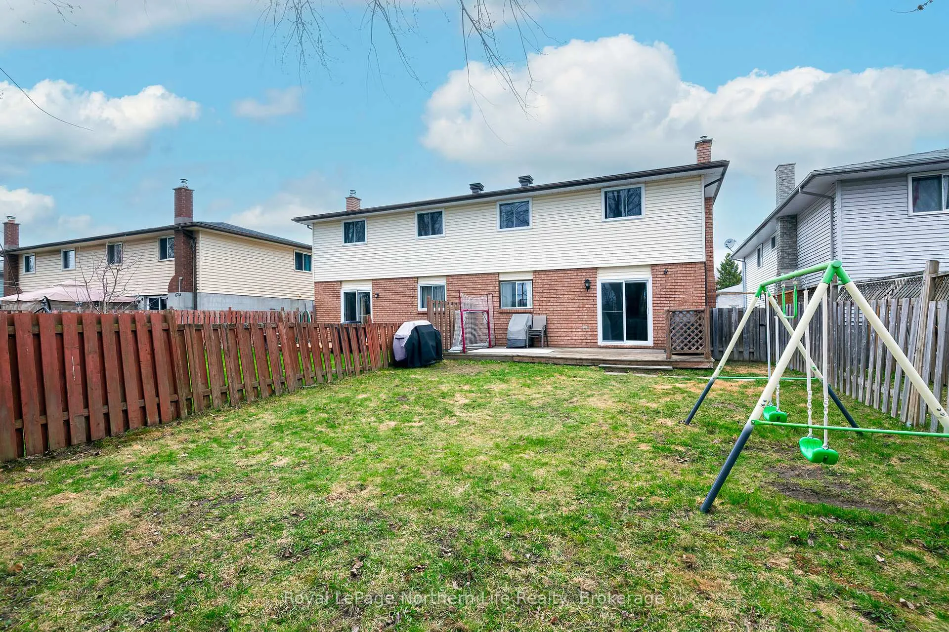 Photo 4 of 173 Massey Drive, North Bay, Ferris — HOMEH