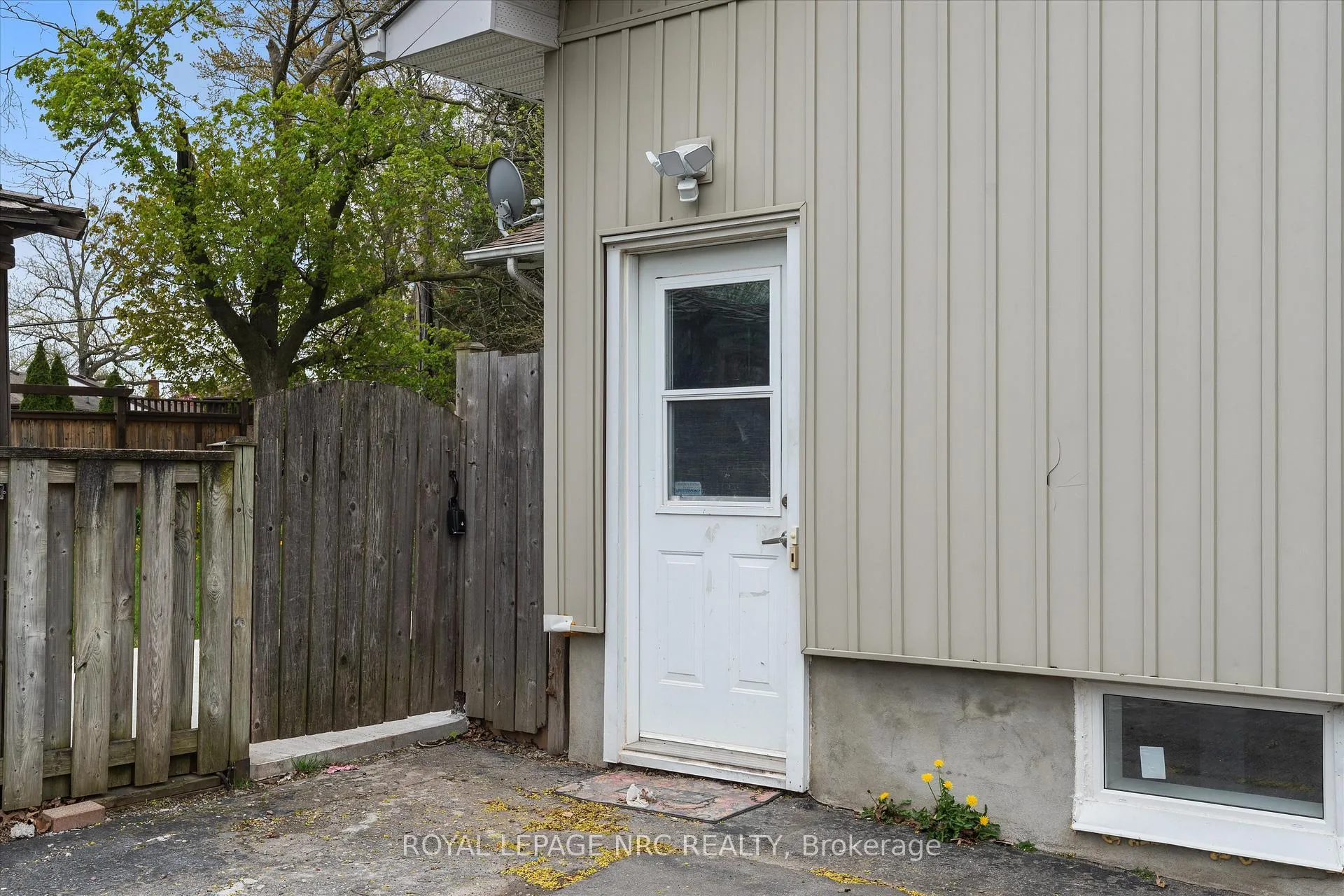 Photo 4 of Unit LOWER, 51 Jacobson Avenue, St. Catharines, Glendale/Glenridge — HOMEH