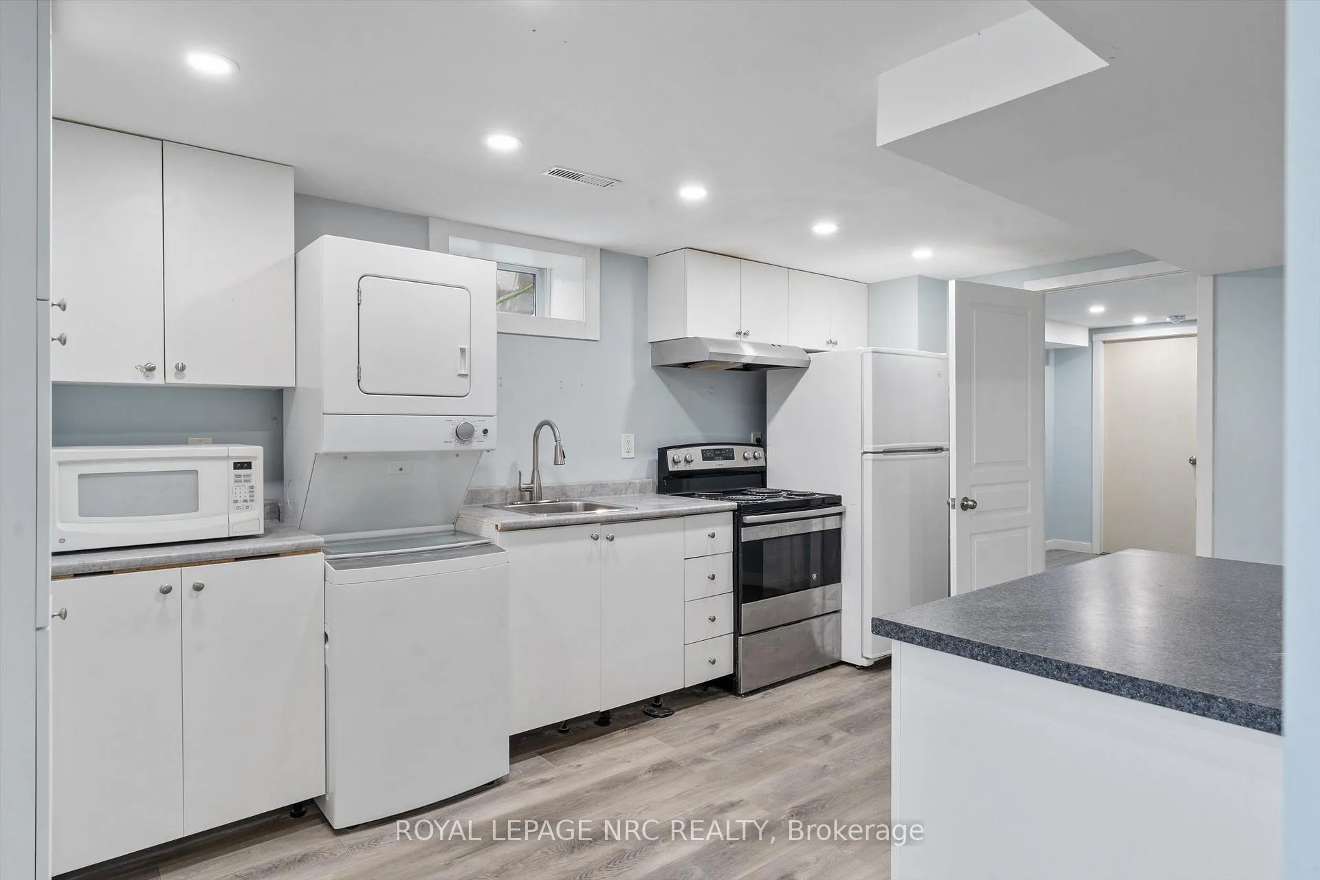 Photo 5 of Unit LOWER, 51 Jacobson Avenue, St. Catharines, Glendale/Glenridge — HOMEH