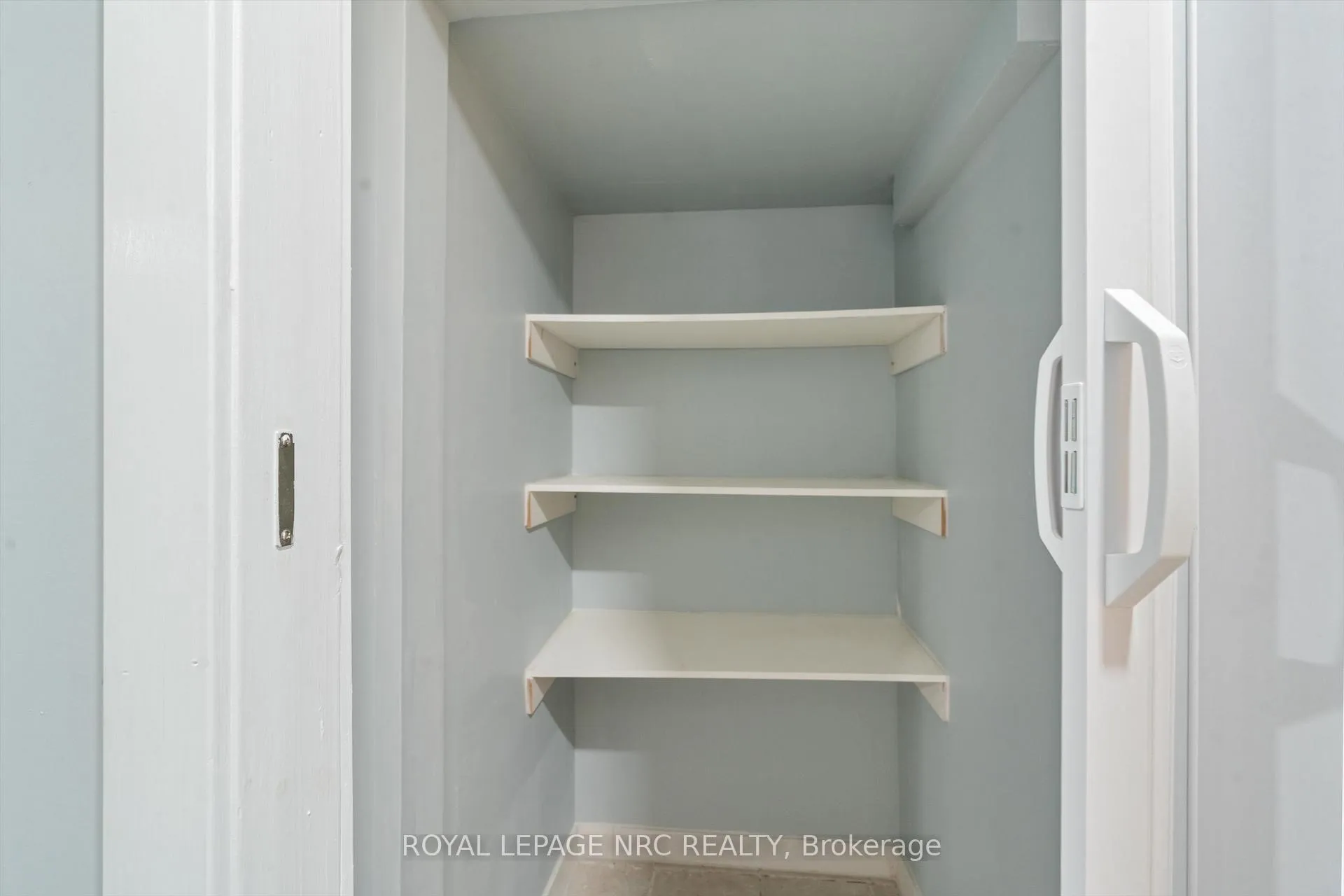 Photo 13 of Unit LOWER, 51 Jacobson Avenue, St. Catharines, Glendale/Glenridge — HOMEH