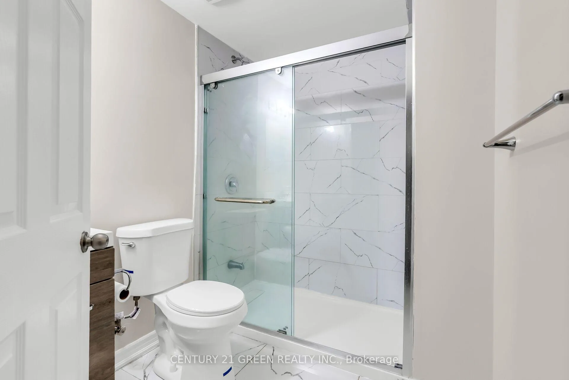 Photo 37 of 411 Imperial Road S, Guelph, Willow West/Sugarbush/West Acres — HOMEH