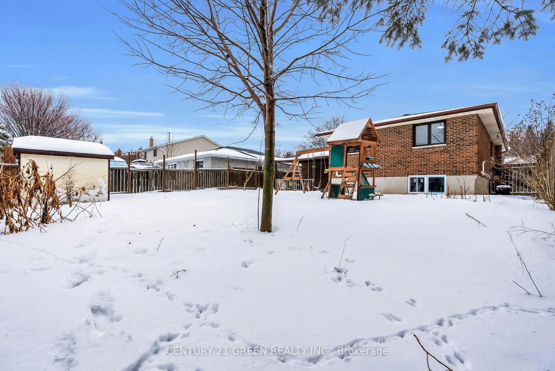 Photo 43 of 411 Imperial Road S, Guelph, Willow West/Sugarbush/West Acres — HOMEH