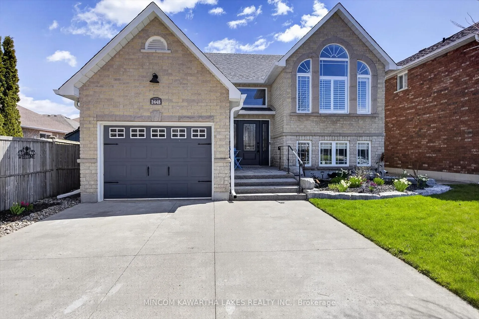 Photo 3 of 2448 Denure Drive, Peterborough, Monaghan Ward 2 — HOMEH