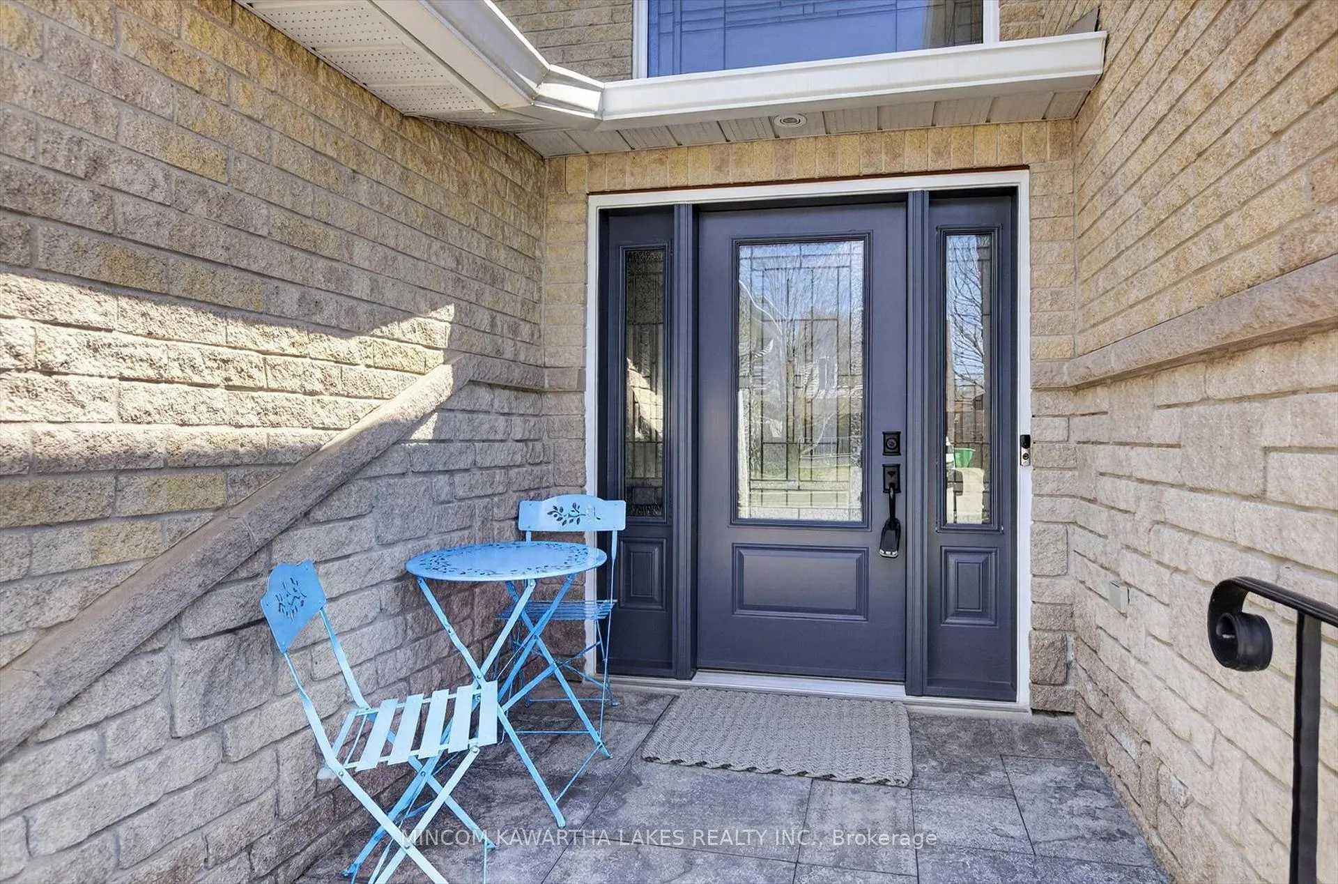 Photo 4 of 2448 Denure Drive, Peterborough, Monaghan Ward 2 — HOMEH