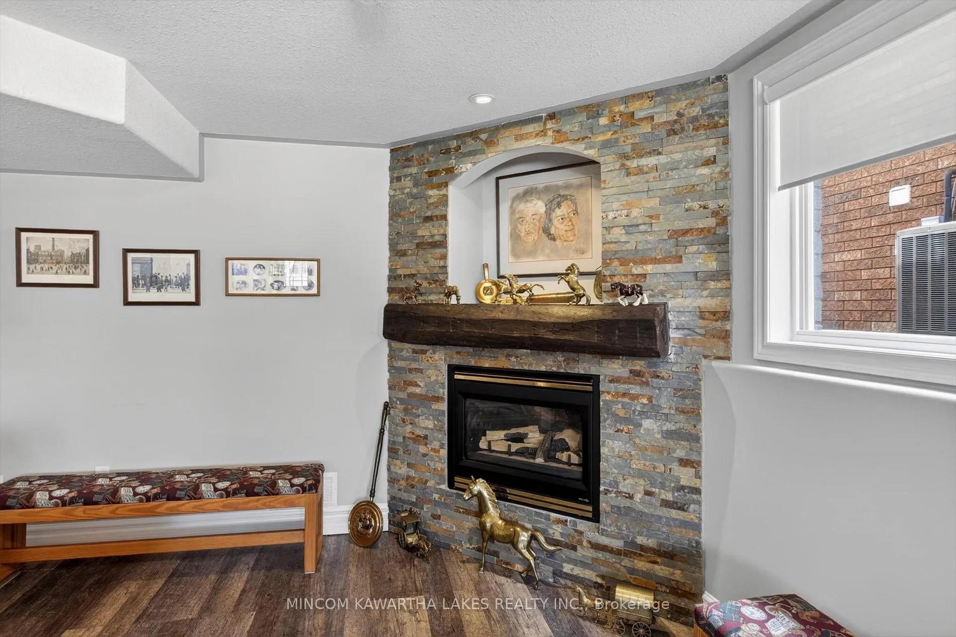 Photo 21 of 2448 Denure Drive, Peterborough, Monaghan Ward 2 — HOMEH