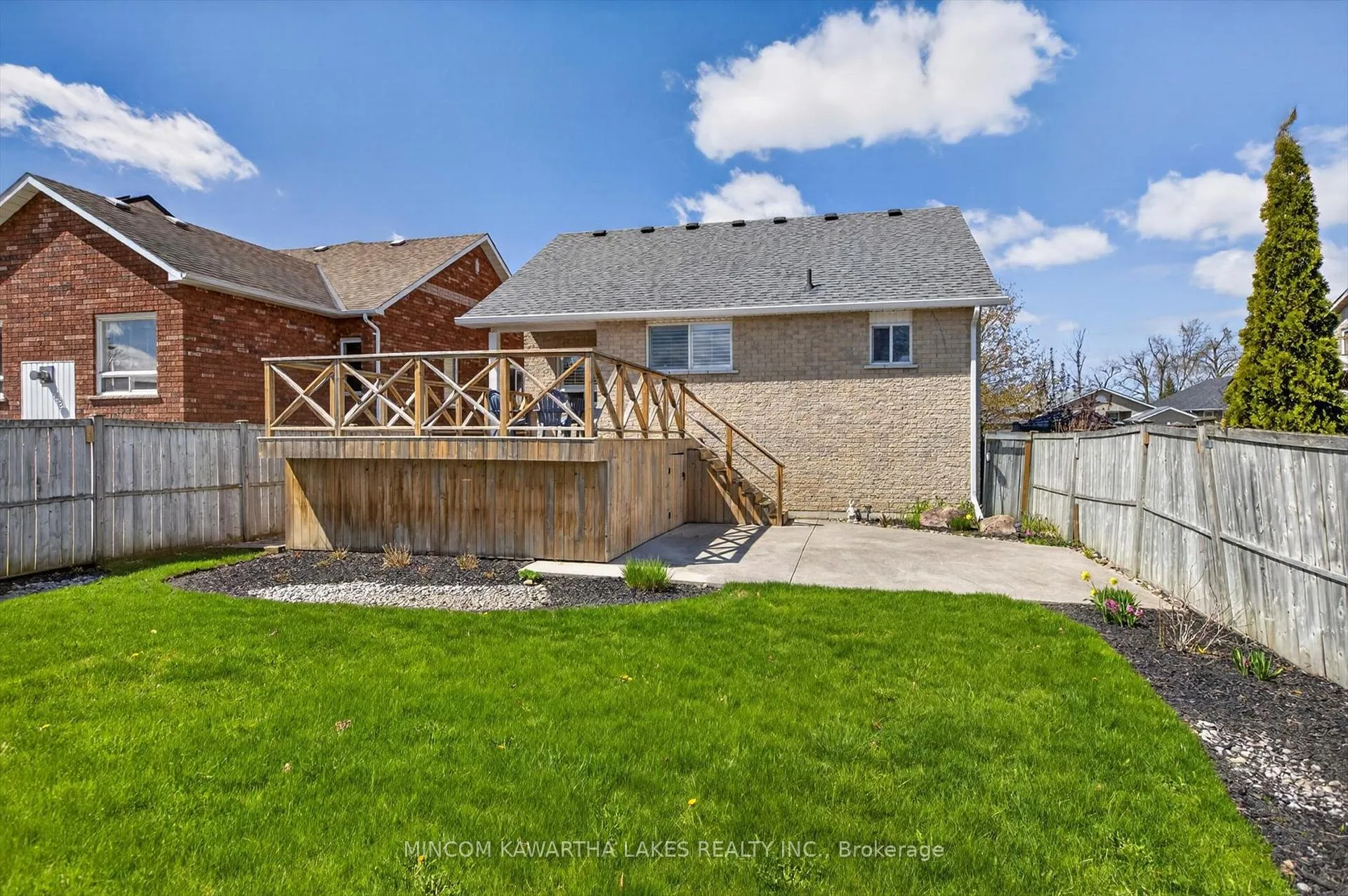 Photo 30 of 2448 Denure Drive, Peterborough, Monaghan Ward 2 — HOMEH