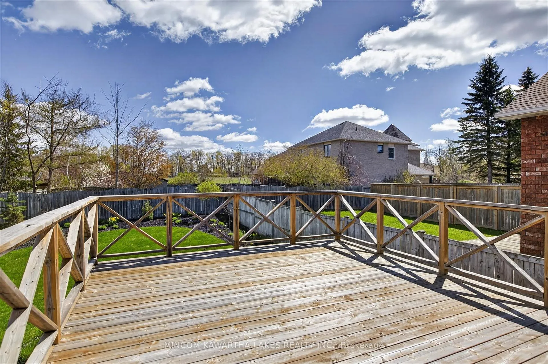 Photo 32 of 2448 Denure Drive, Peterborough, Monaghan Ward 2 — HOMEH
