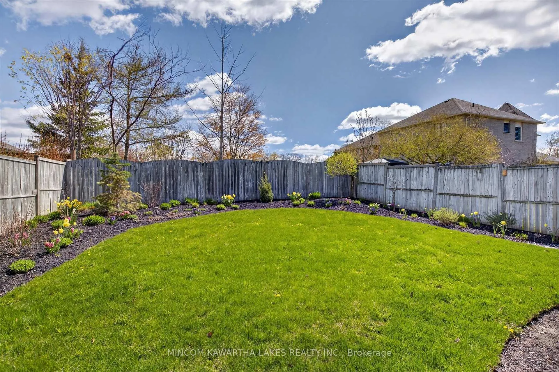Photo 39 of 2448 Denure Drive, Peterborough, Monaghan Ward 2 — HOMEH