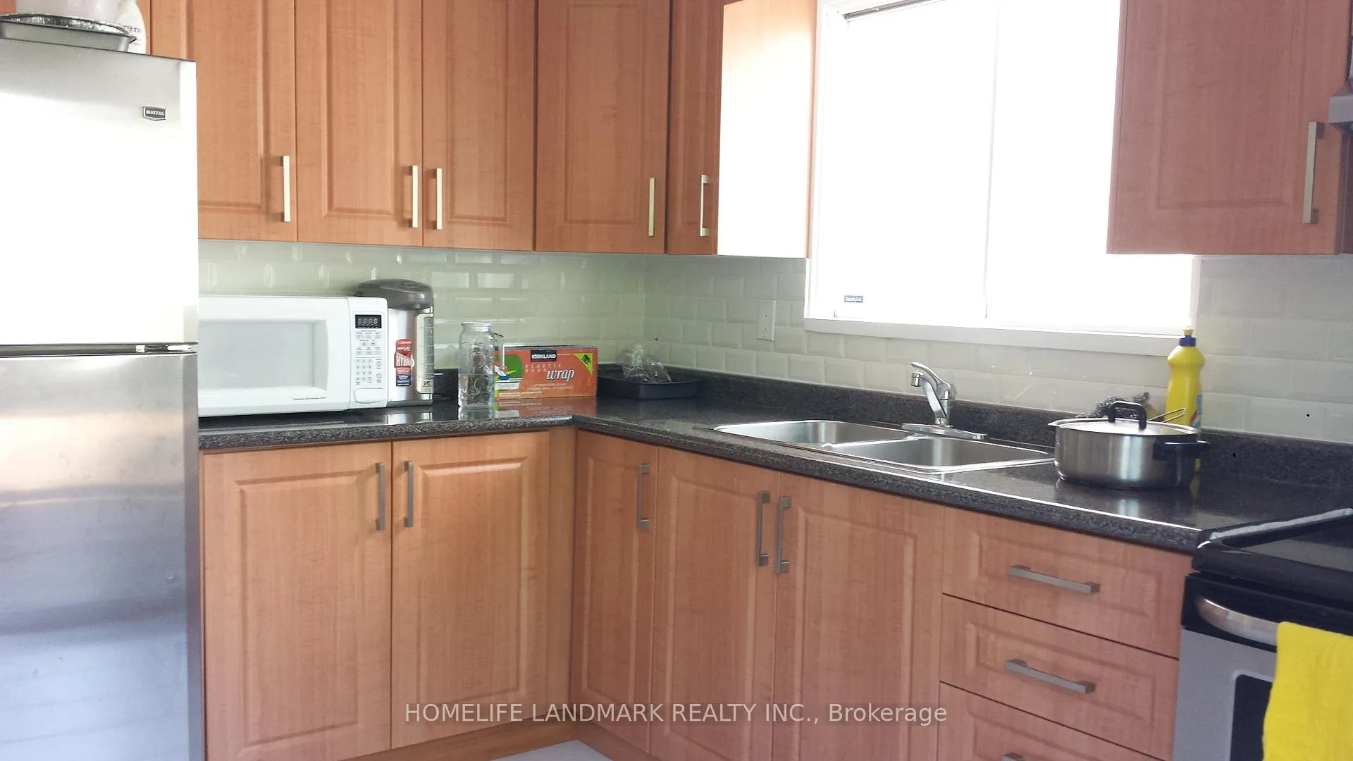 Photo 2 of 17 Wintermute Boulevard, Scarborough, Steeles — HOMEH