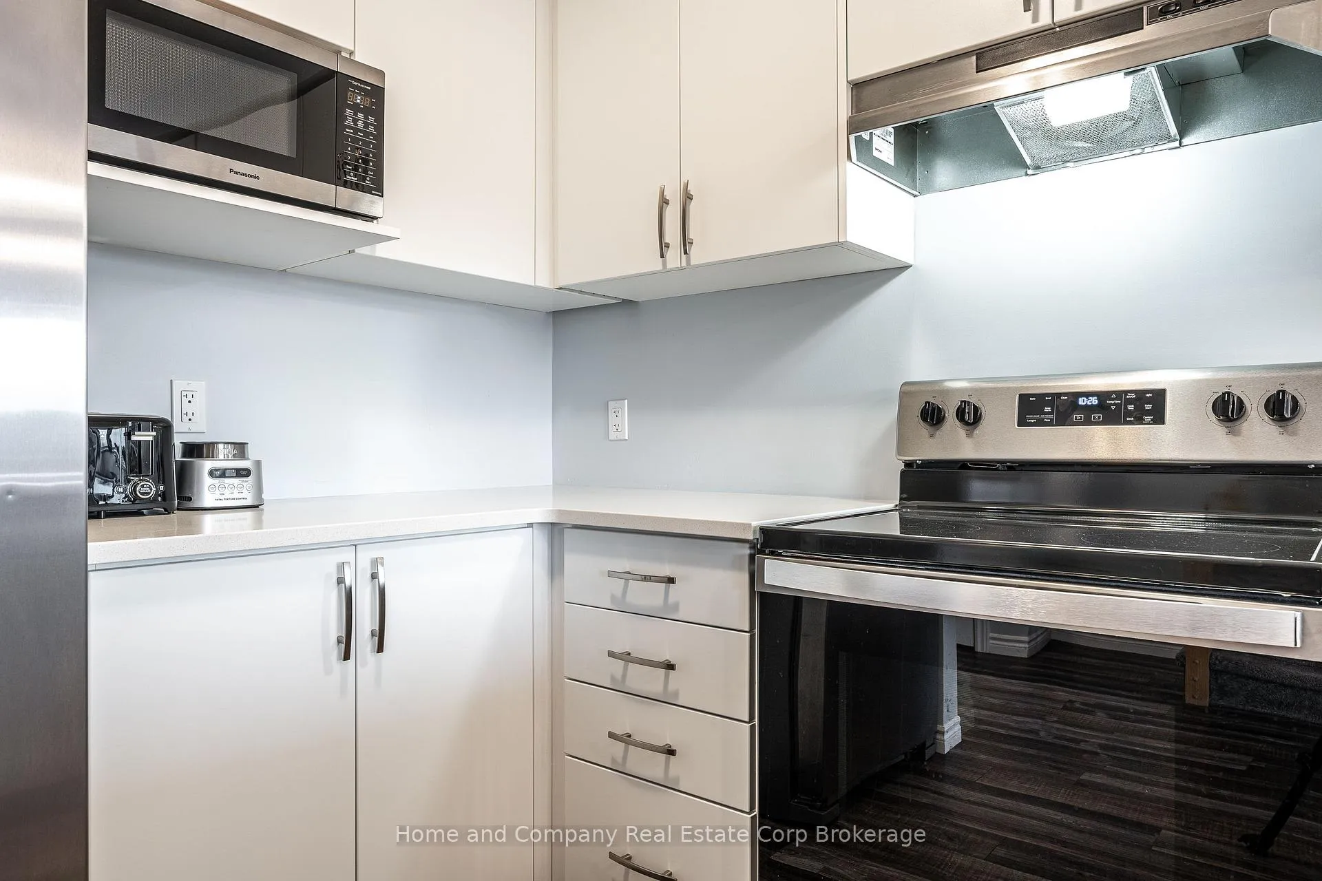 Photo 6 of 376 Bradshaw Drive, Stratford — HOMEH