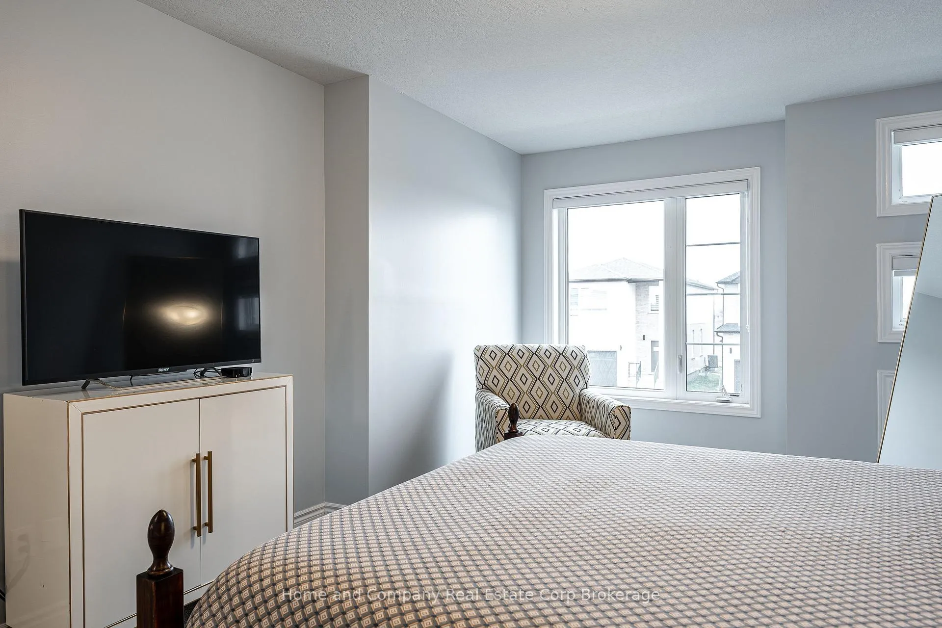 Photo 17 of 376 Bradshaw Drive, Stratford — HOMEH