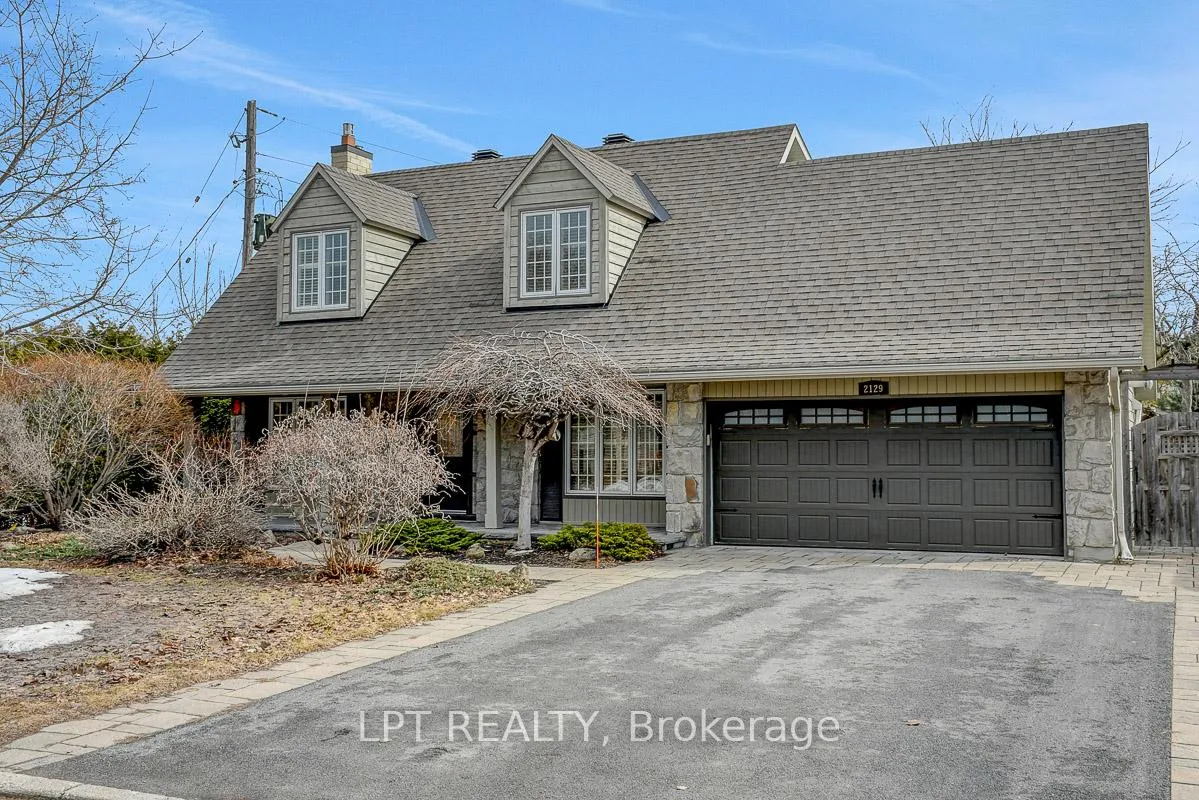 Photo 2 of 2129 Beaumont Road, Ottawa, Playfair Park — HOMEH