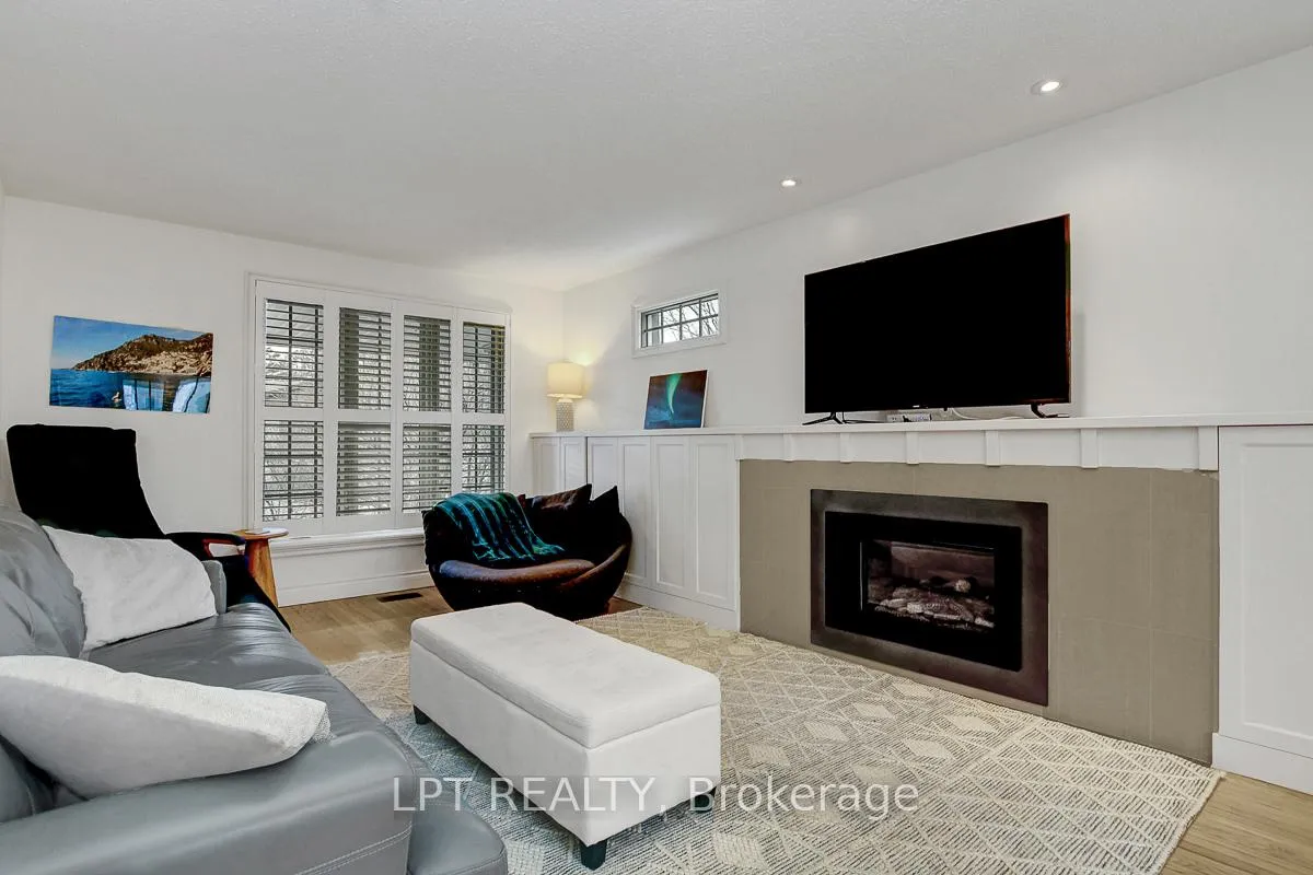 Photo 11 of 2129 Beaumont Road, Ottawa, Playfair Park — HOMEH