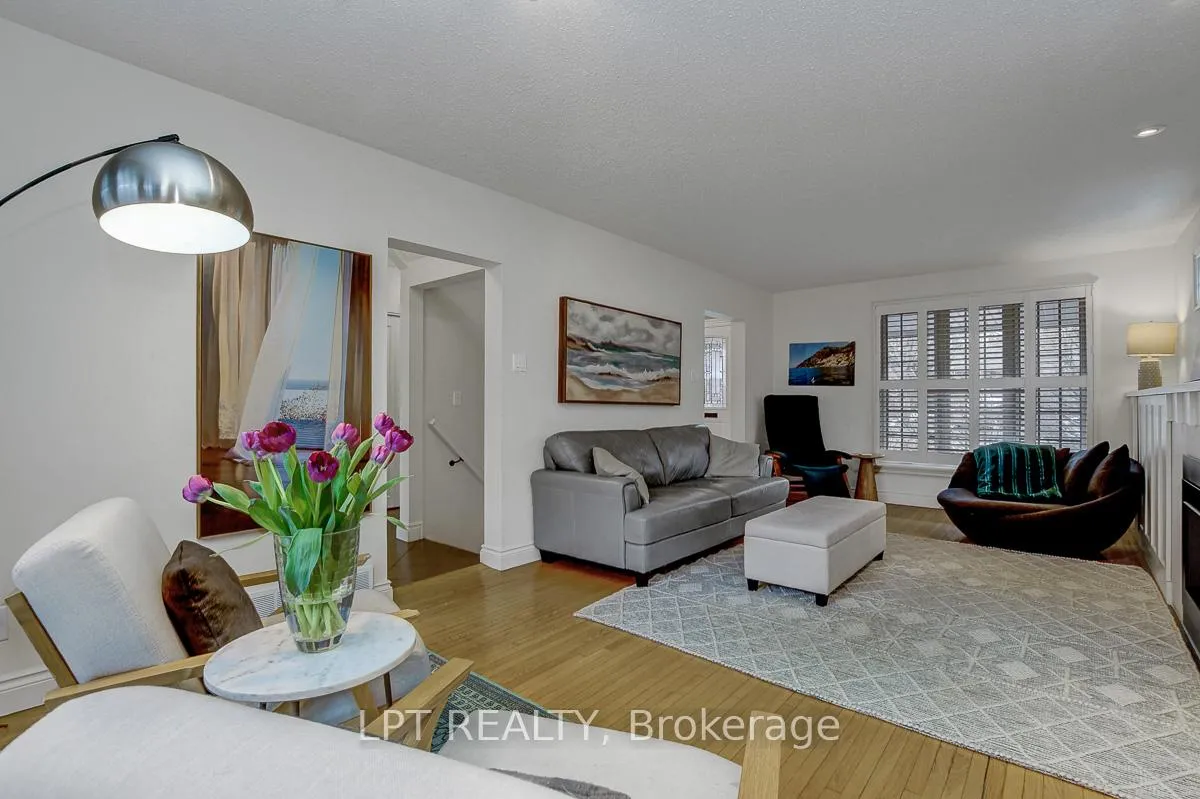 Photo 12 of 2129 Beaumont Road, Ottawa, Playfair Park — HOMEH