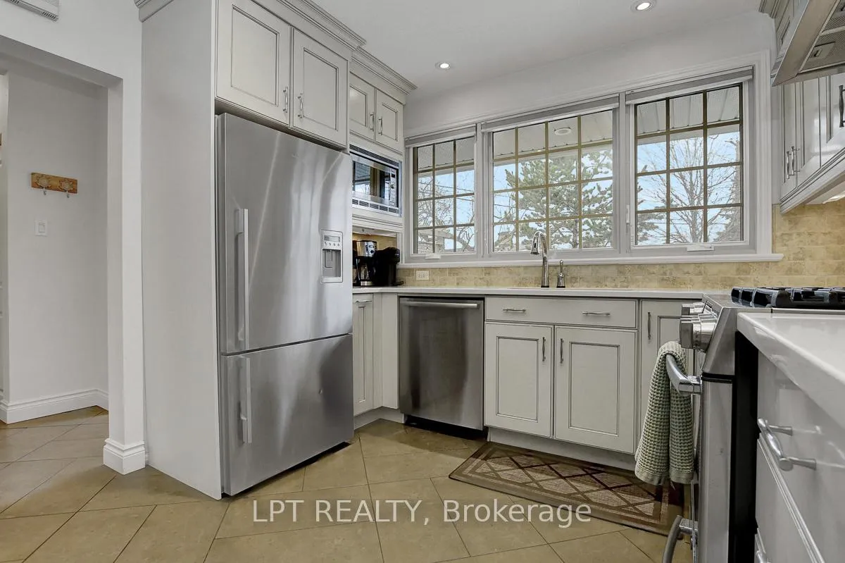 Photo 17 of 2129 Beaumont Road, Ottawa, Playfair Park — HOMEH