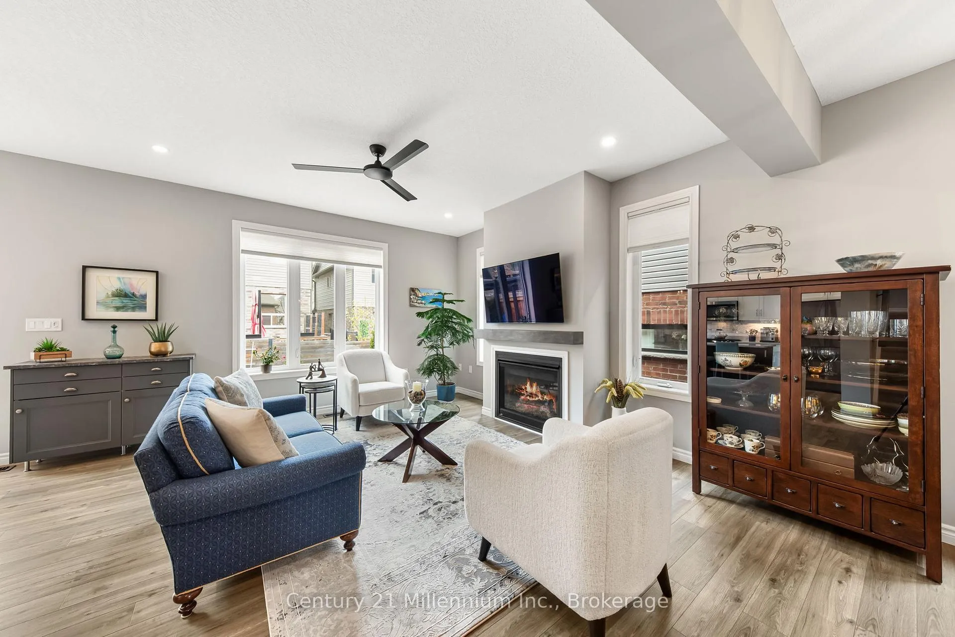 Photo 11 of 1010 Wright Drive, Midland — HOMEH