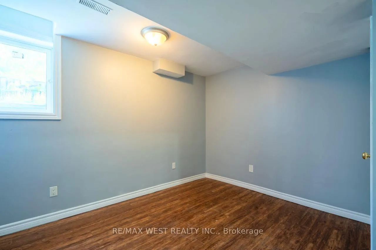 Photo 14 of Unit Basement, 35 Midnightsun Trail, Brampton, Sandringham-Wellington — HOMEH