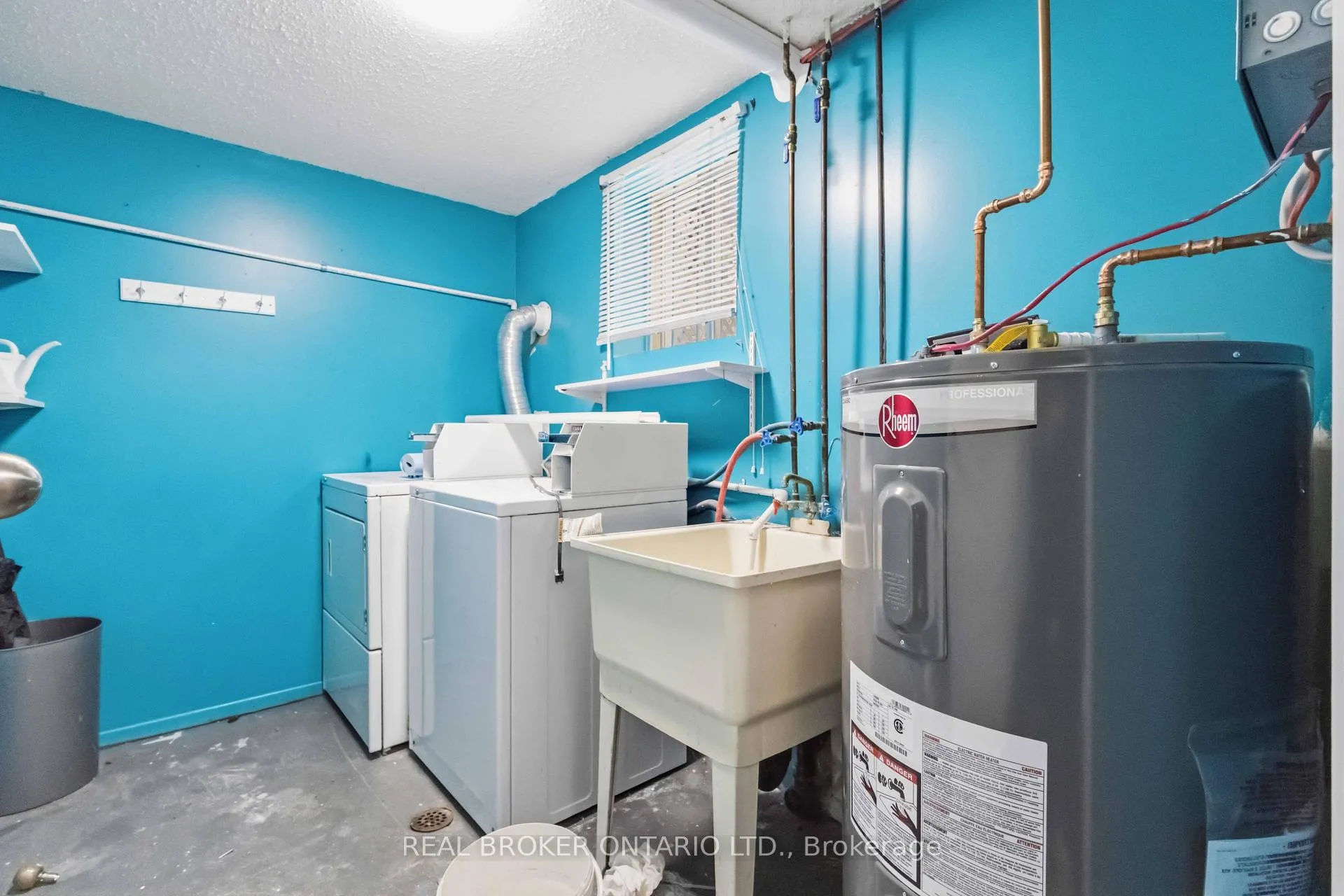 Photo 23 of Unit Main, 1306 Valley Drive, Oshawa, Lakeview — HOMEH
