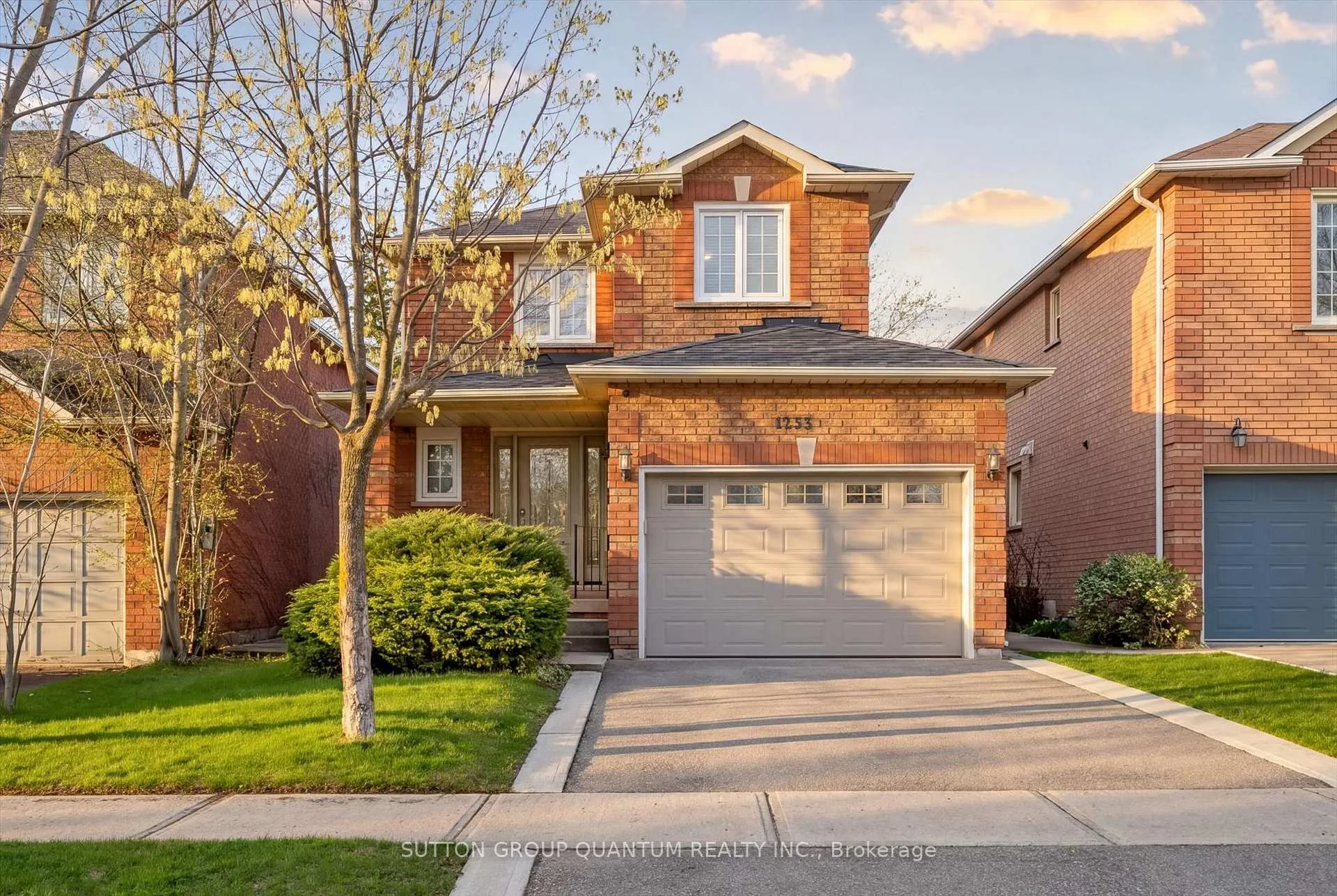 Photo 1 of 1253 Glen Valley Road, Oakville, West Oak Trails — HOMEH