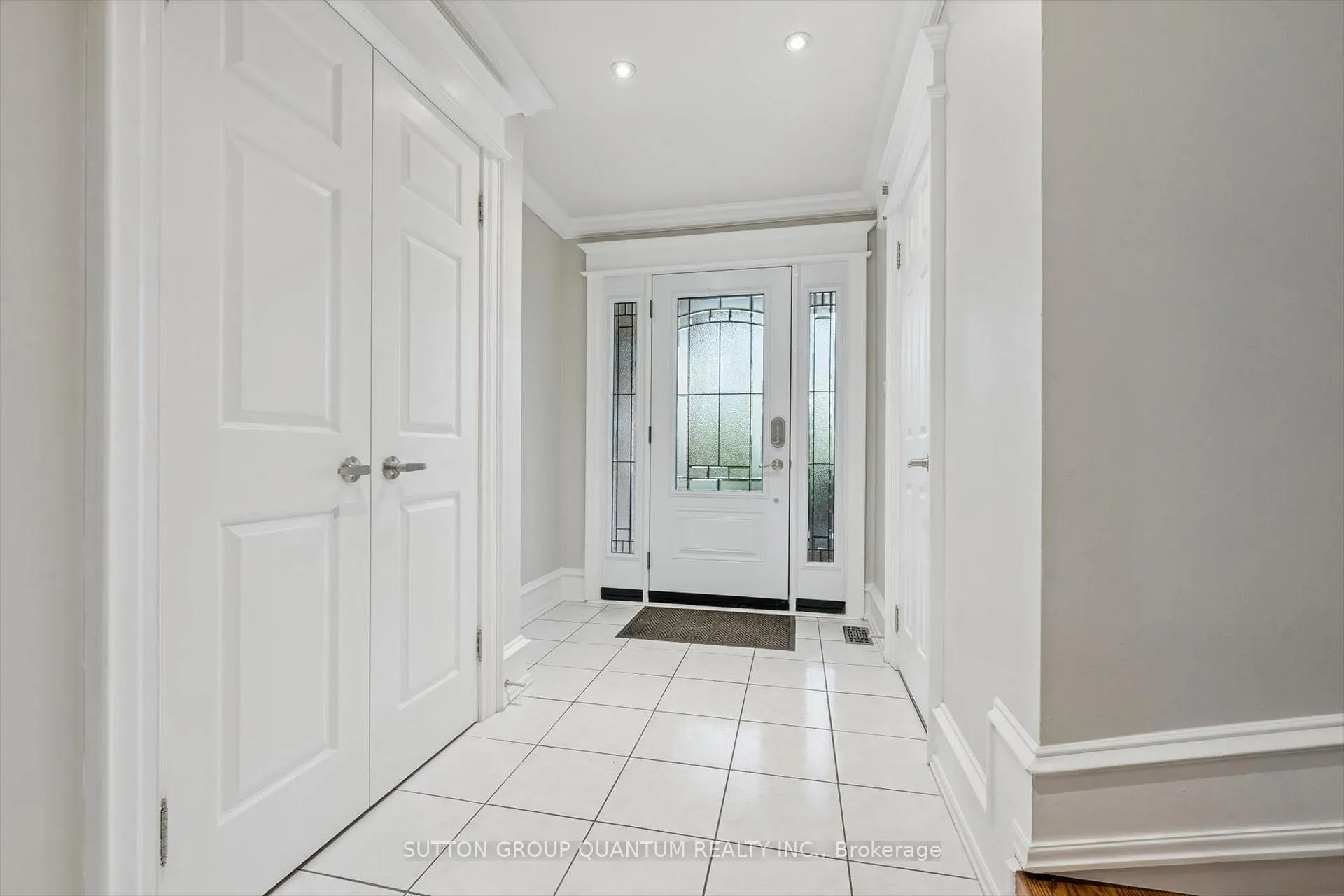 Photo 3 of 1253 Glen Valley Road, Oakville, West Oak Trails — HOMEH